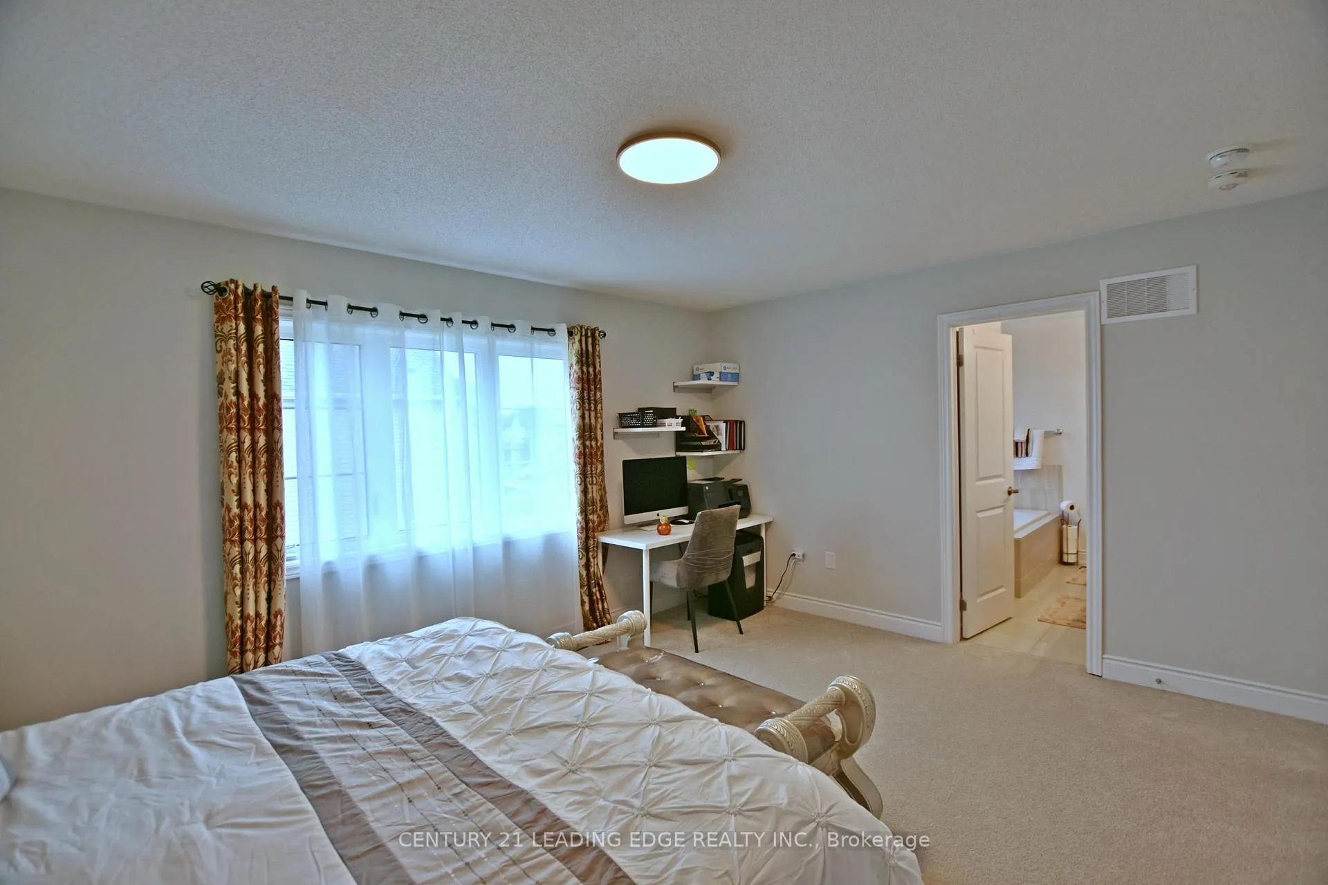 Photo 32 of 36 Union Boulevard, Wasaga Beach — HOMEH