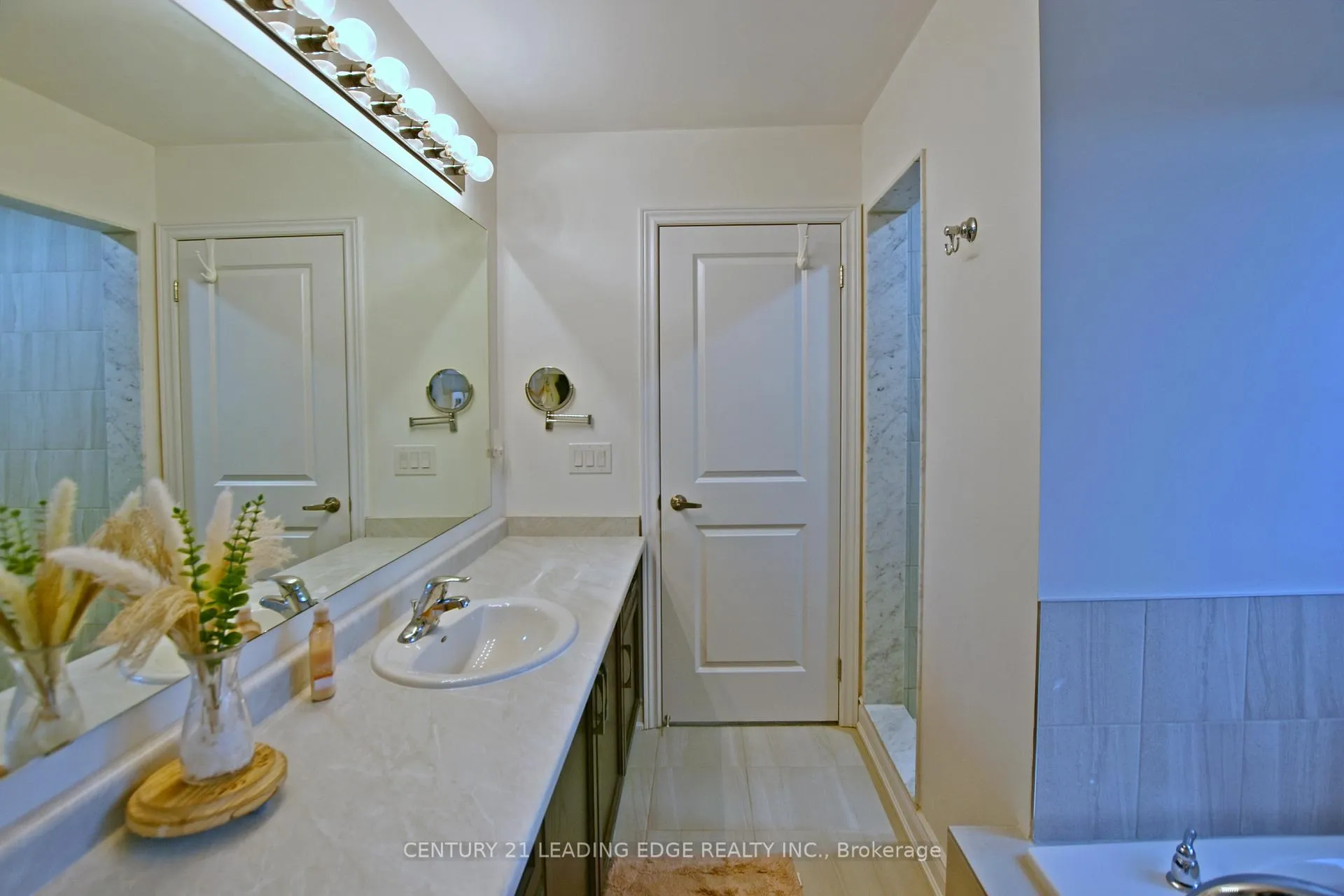 Photo 36 of 36 Union Boulevard, Wasaga Beach — HOMEH