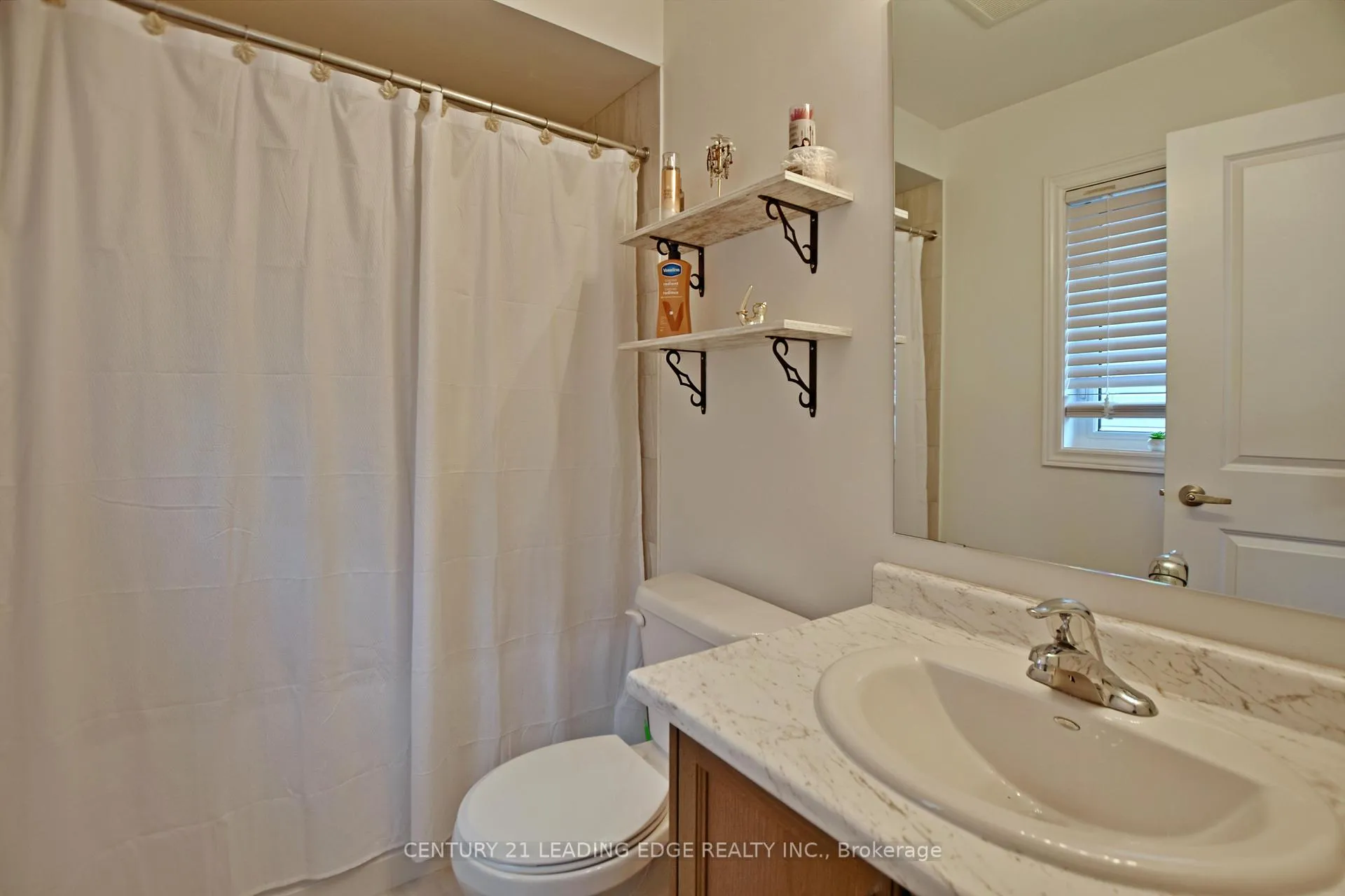 Photo 42 of 36 Union Boulevard, Wasaga Beach — HOMEH