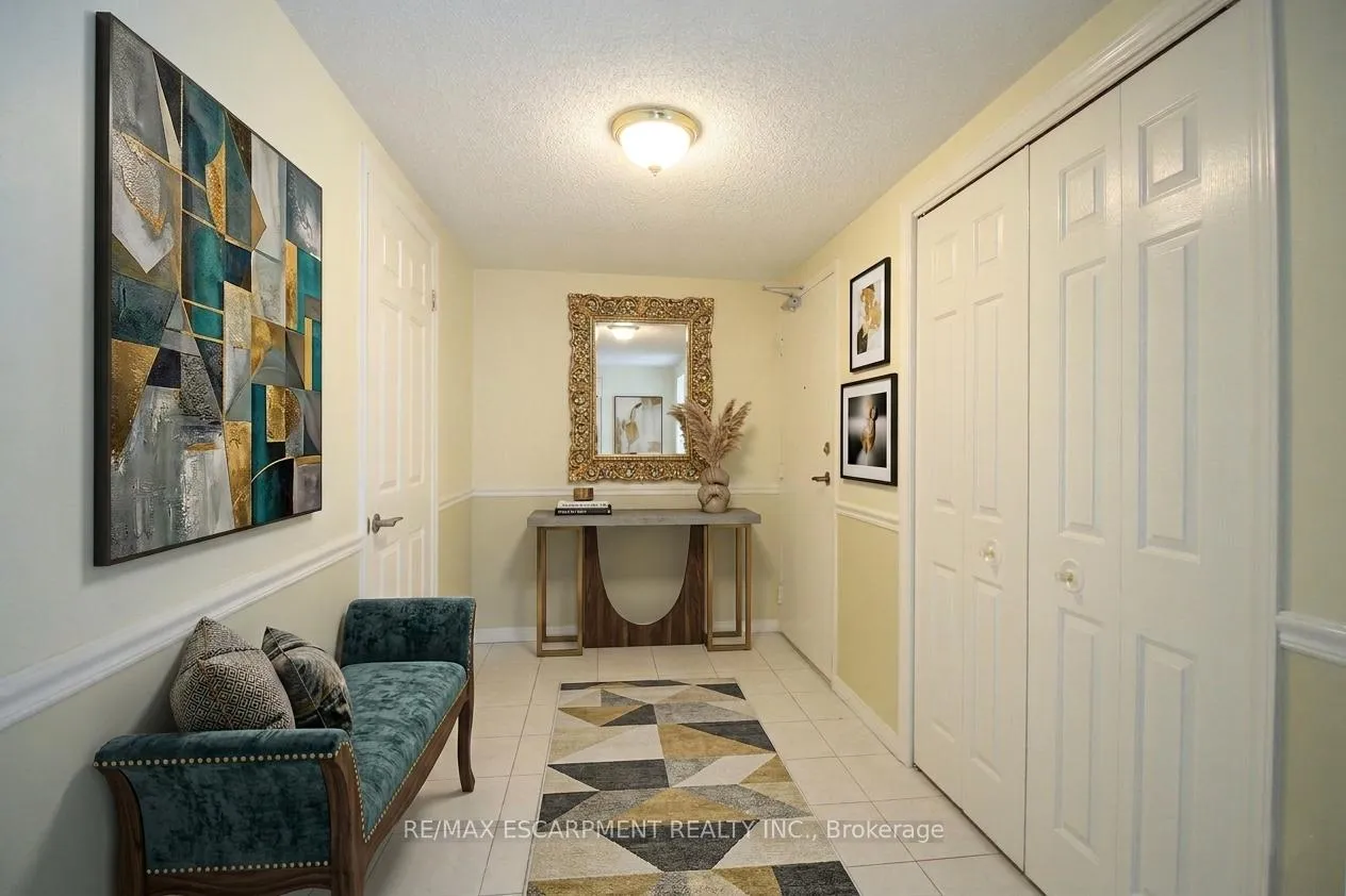 Photo 5 of Unit 802, 40 Harrisford Street, Hamilton, Red Hill — HOMEH