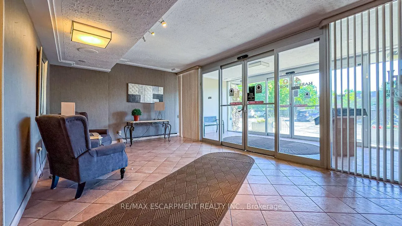 Photo 6 of Unit 802, 40 Harrisford Street, Hamilton, Red Hill — HOMEH