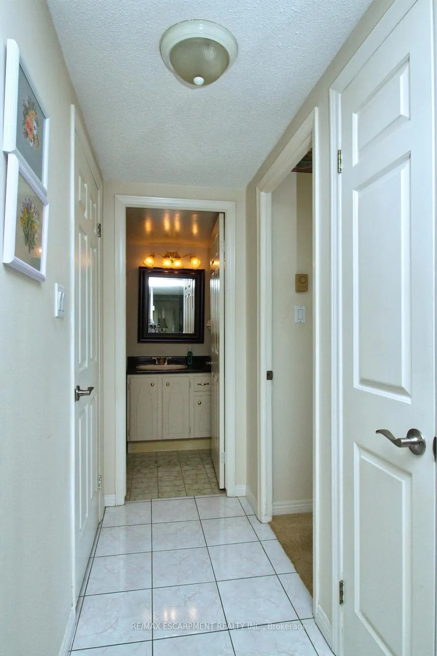 Photo 8 of Unit 802, 40 Harrisford Street, Hamilton, Red Hill — HOMEH