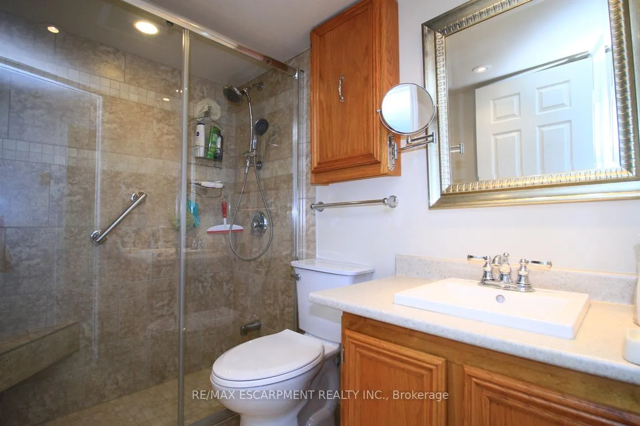Photo 18 of Unit 802, 40 Harrisford Street, Hamilton, Red Hill — HOMEH