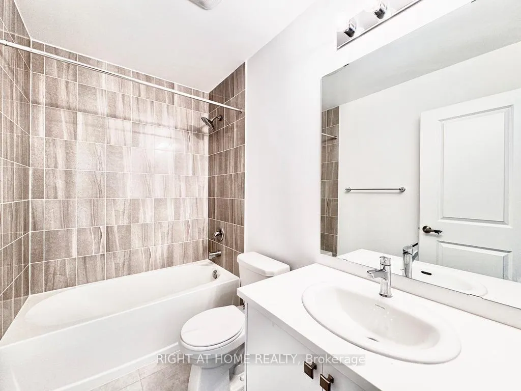 Photo 16 of 16 Blue Forest Crescent, Barrie, Innis-Shore — HOMEH