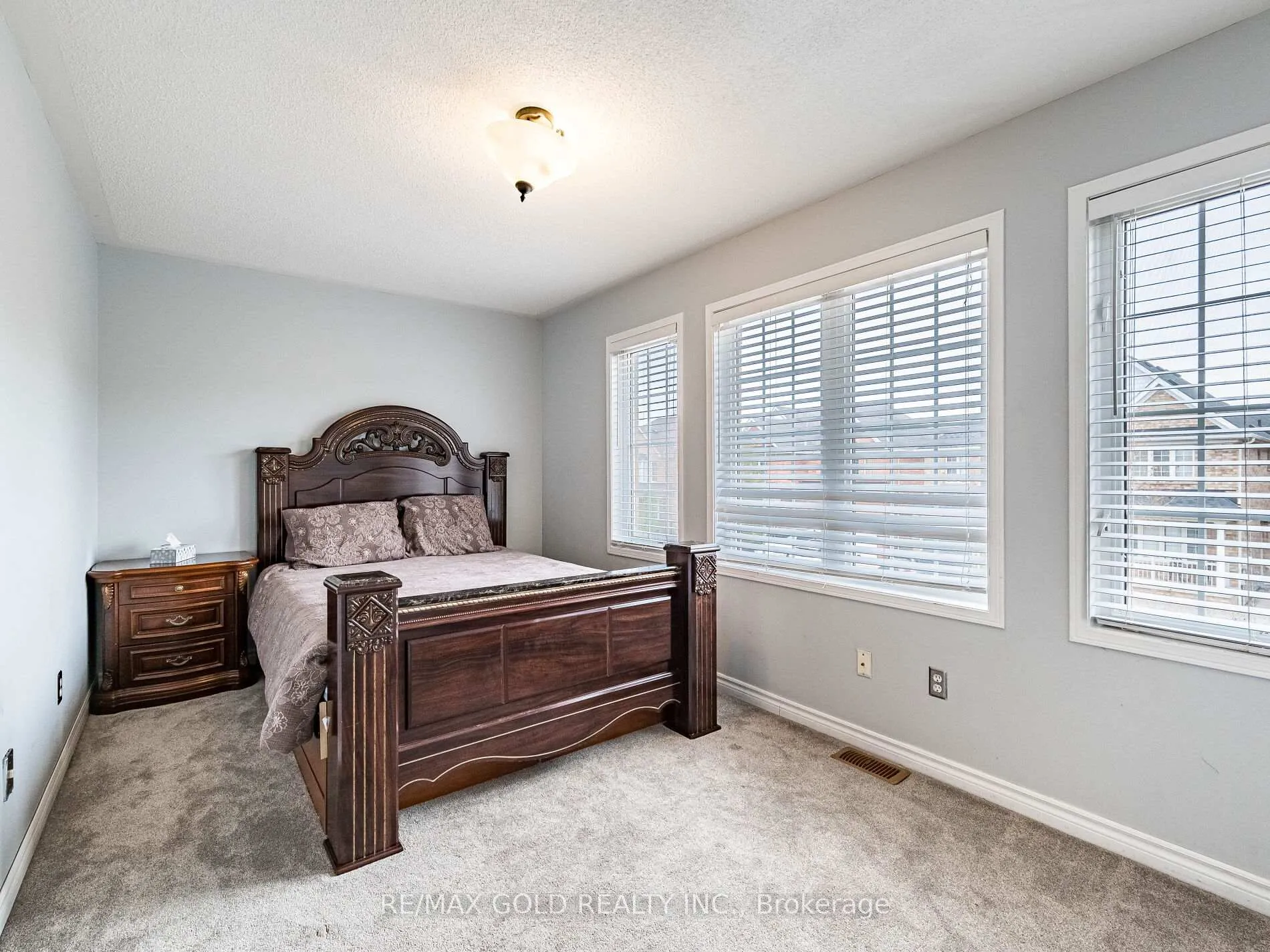 Photo 22 of 66 Hiberton Crescent, Brampton, Fletcher's Meadow — HOMEH