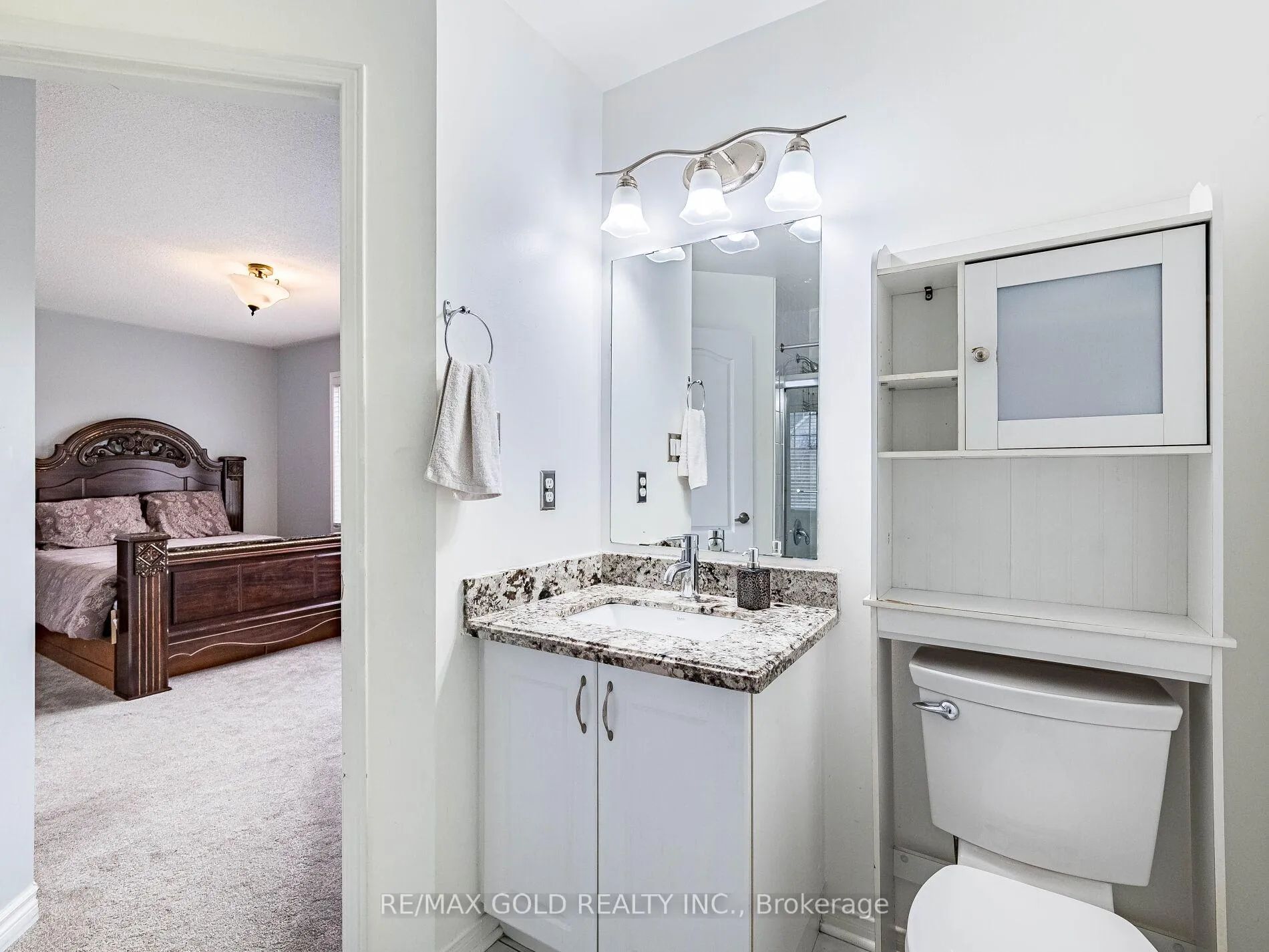 Photo 23 of 66 Hiberton Crescent, Brampton, Fletcher's Meadow — HOMEH