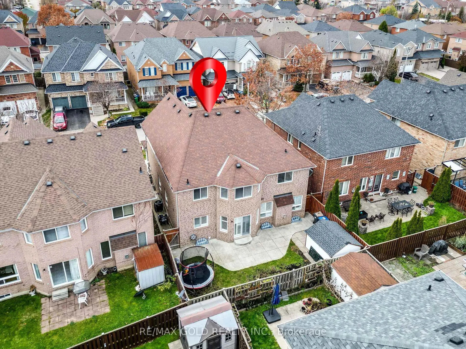 Photo 37 of 66 Hiberton Crescent, Brampton, Fletcher's Meadow — HOMEH
