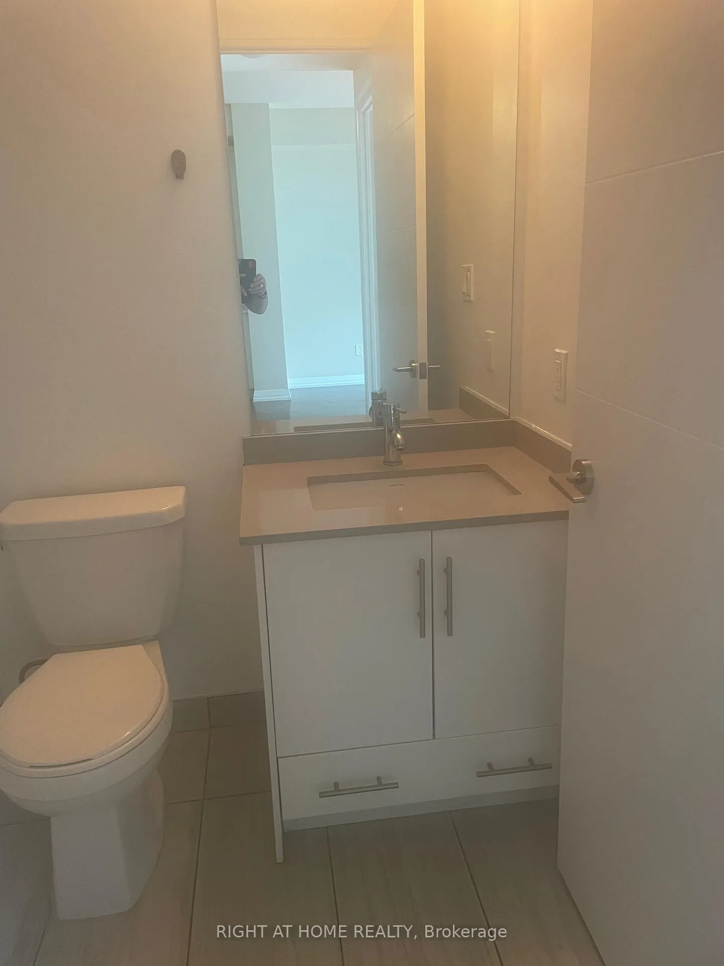 Photo 11 of Unit 2101, 460 Adelaide Street E, Toronto, Moss Park — HOMEH