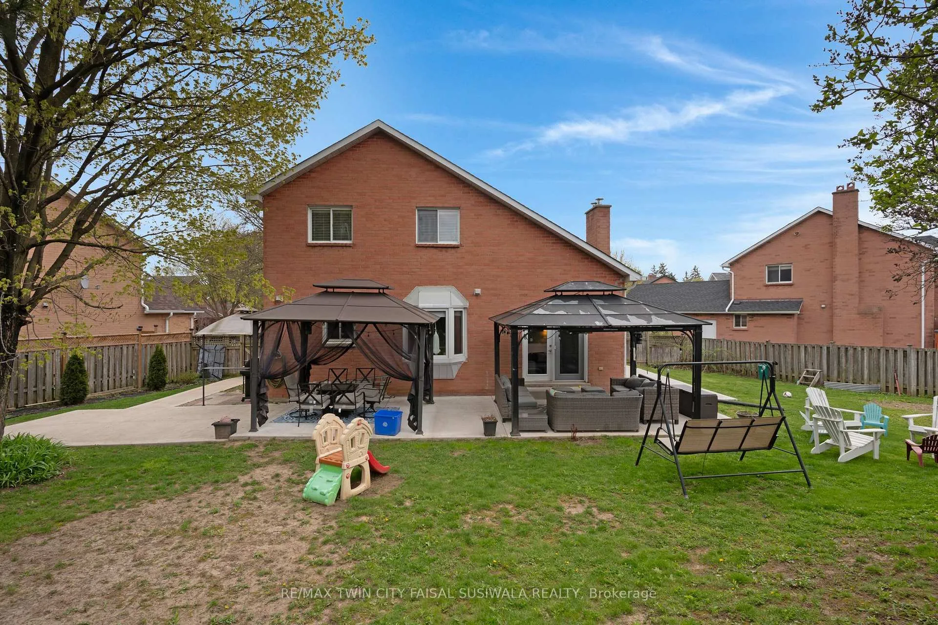 Photo 5 of 26 Telfer Court, Cambridge — HOMEH