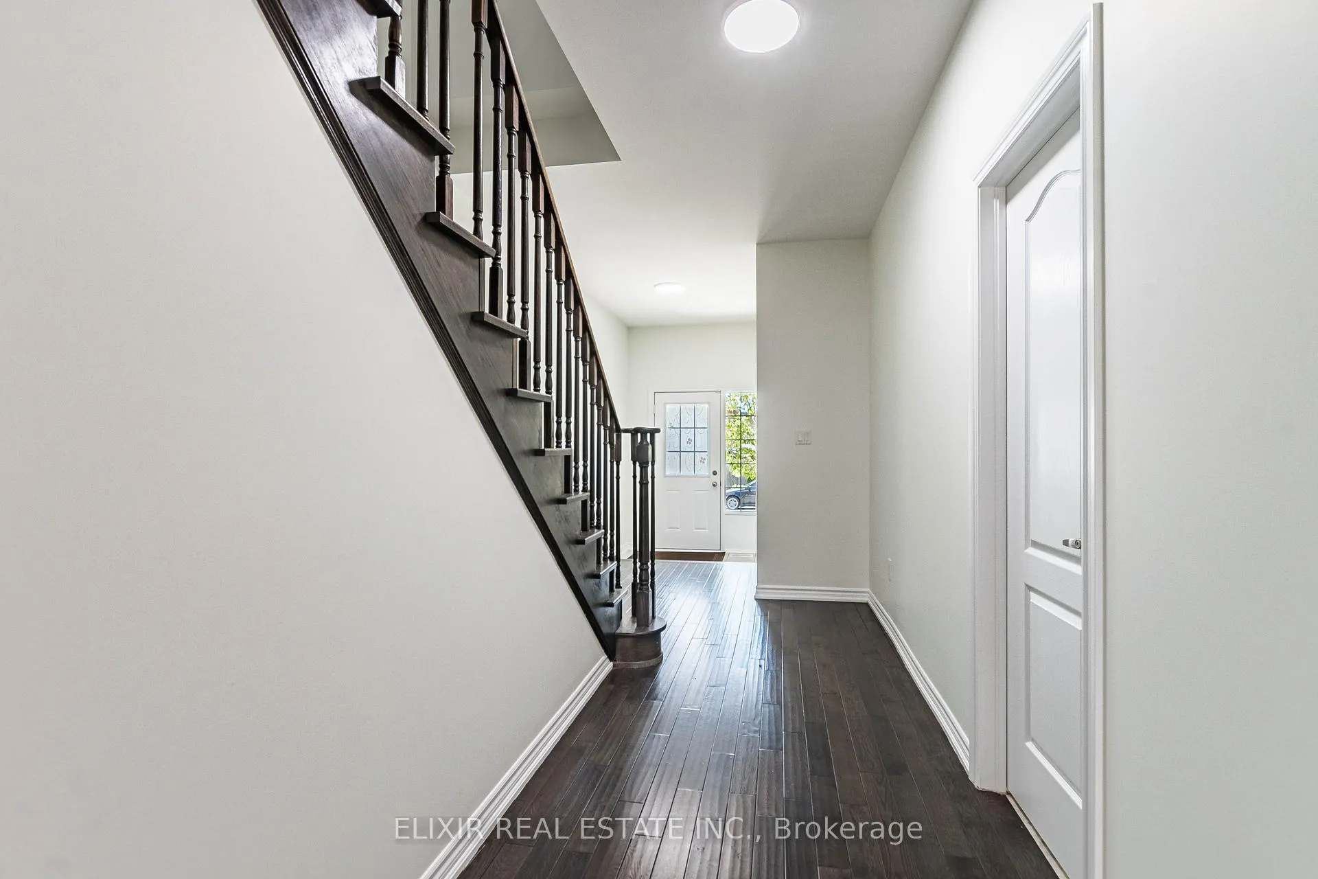 Photo 7 of 32 Yately Street, Brampton, Northwest Brampton — HOMEH
