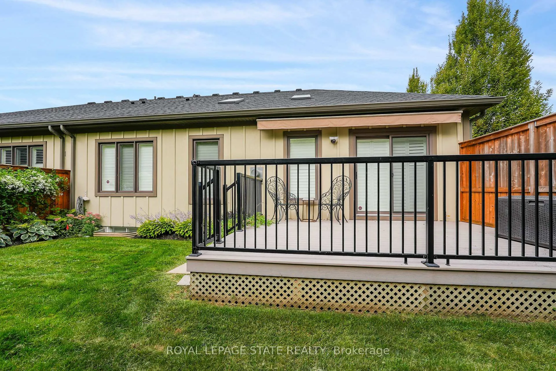 Photo 8 of 1 Cedar Drive, Niagara-on-the-Lake, St. Davids — HOMEH