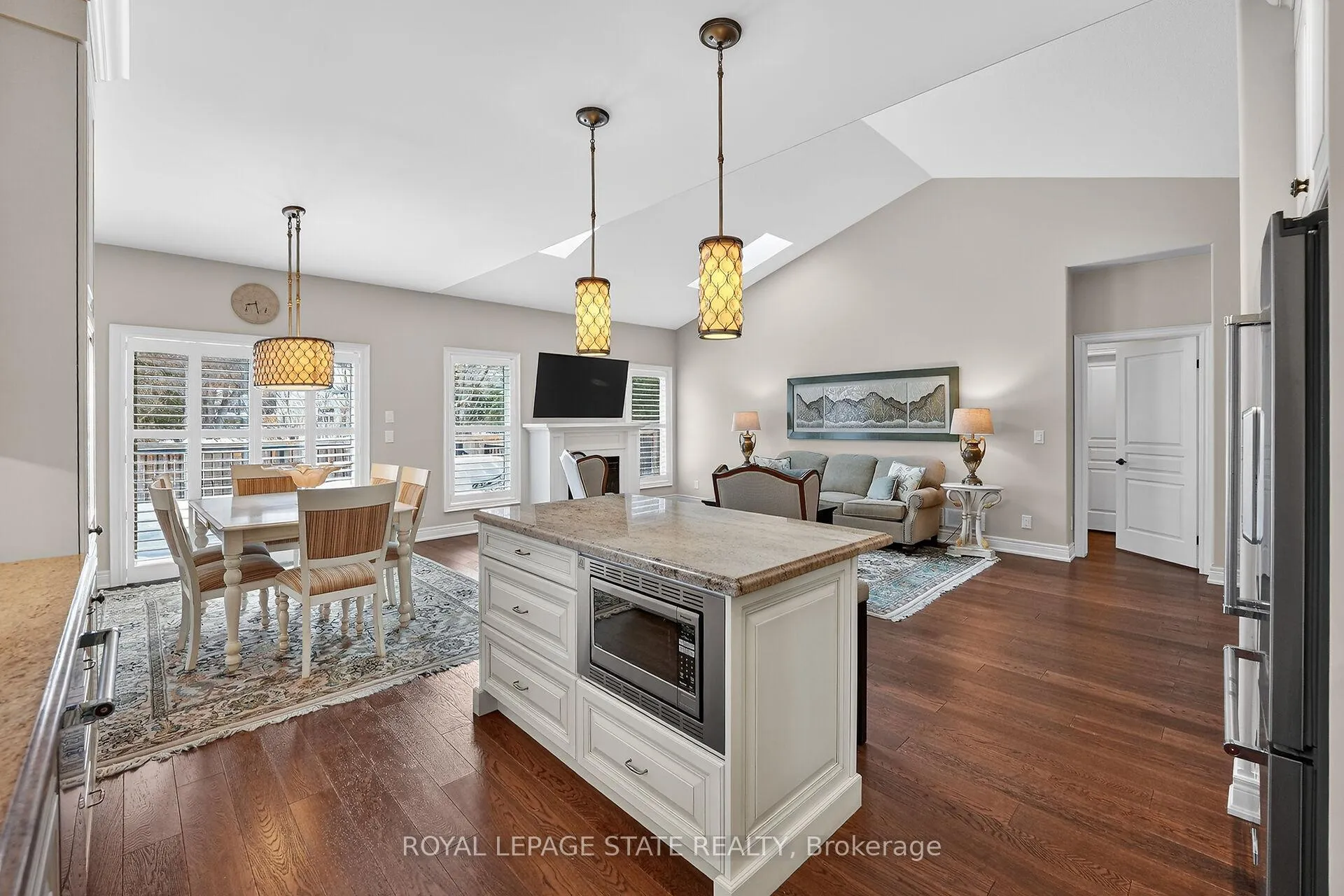 Photo 16 of 1 Cedar Drive, Niagara-on-the-Lake, St. Davids — HOMEH