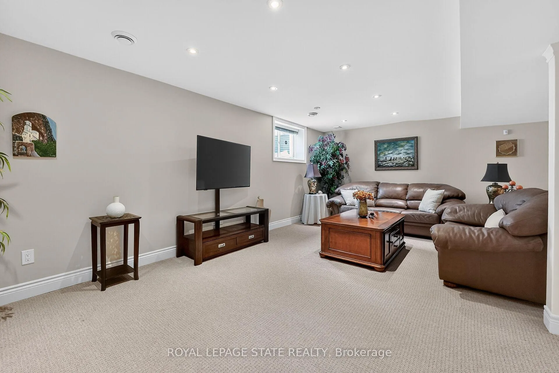 Photo 32 of 1 Cedar Drive, Niagara-on-the-Lake, St. Davids — HOMEH