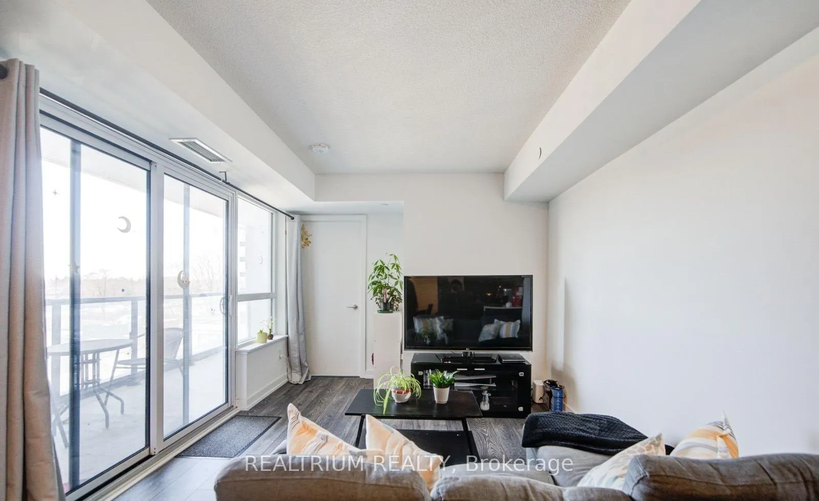 Photo 10 of Unit 308, 1455 Celebration Drive, Pickering, Bay Ridges — HOMEH