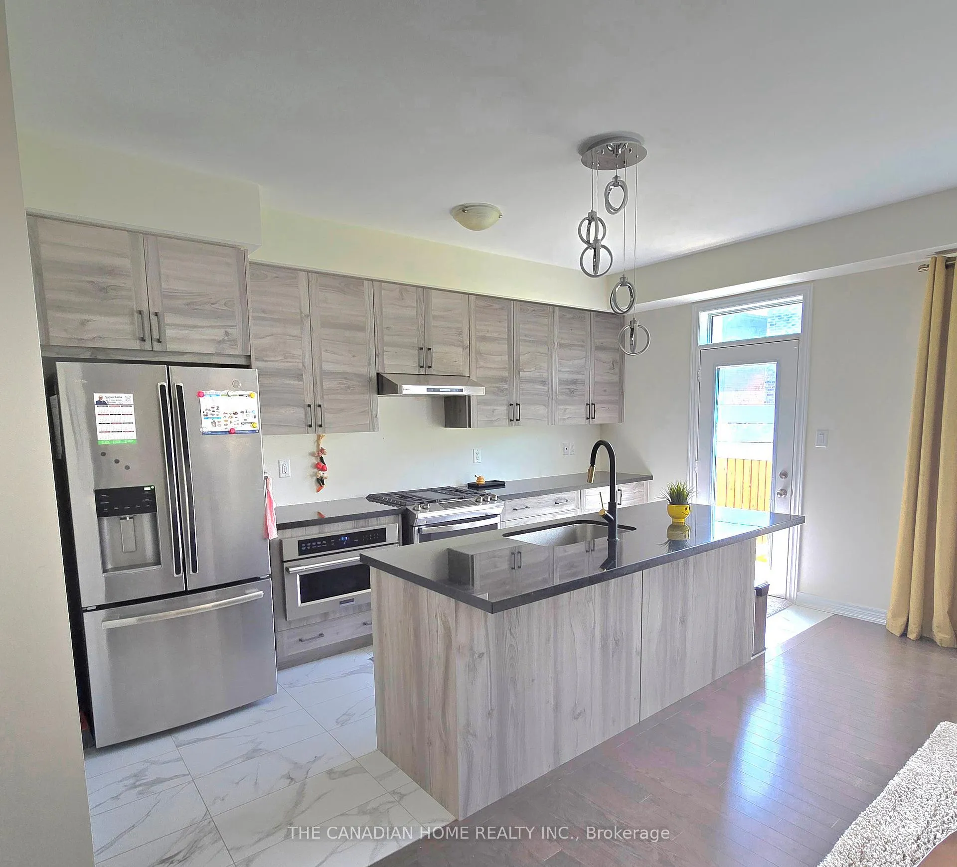 Photo 5 of 76 Conarty Crescent, Whitby, Rural Whitby — HOMEH
