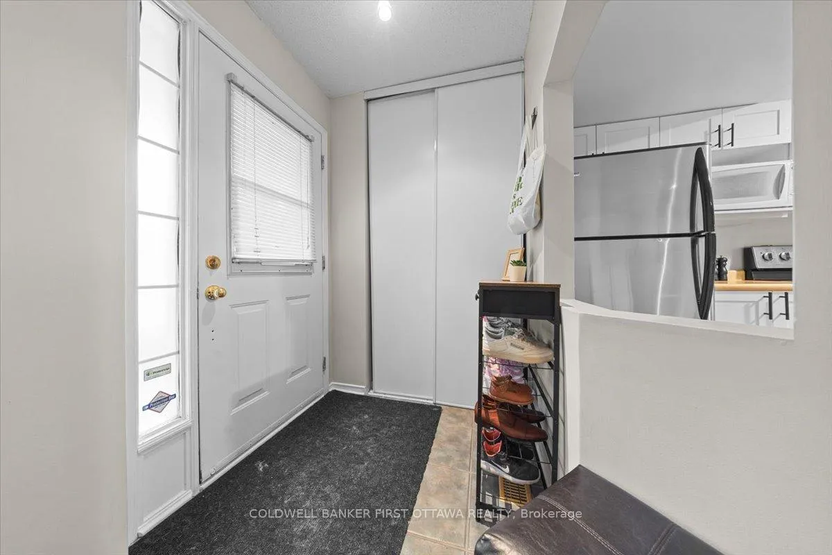 Photo 3 of 29 Heartleaf Private, Ottawa, Hunt Club Park/Greenboro — HOMEH