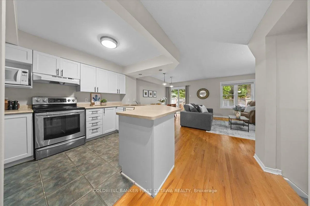 Photo 6 of 29 Heartleaf Private, Ottawa, Hunt Club Park/Greenboro — HOMEH