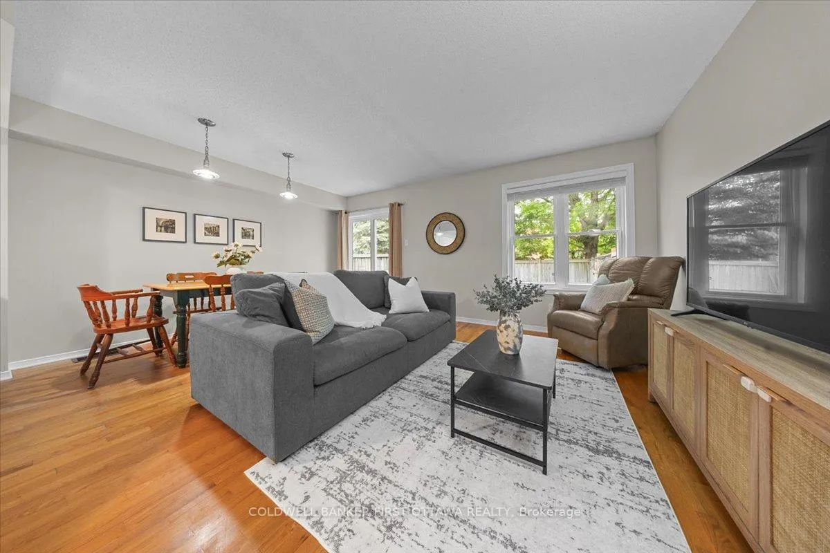 Photo 11 of 29 Heartleaf Private, Ottawa, Hunt Club Park/Greenboro — HOMEH