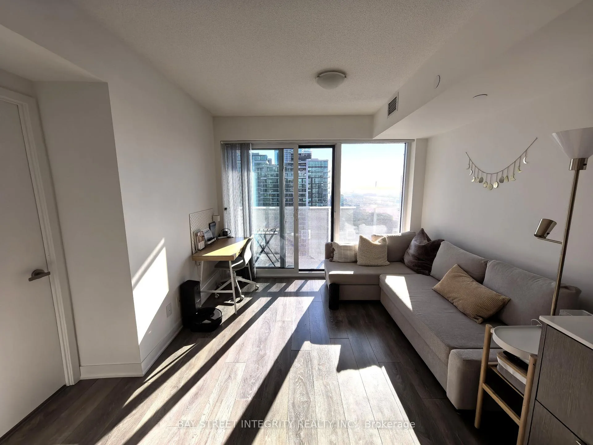 Photo 5 of Unit 4805, 88 Harbour Street, Toronto, Waterfront Communities — HOMEH