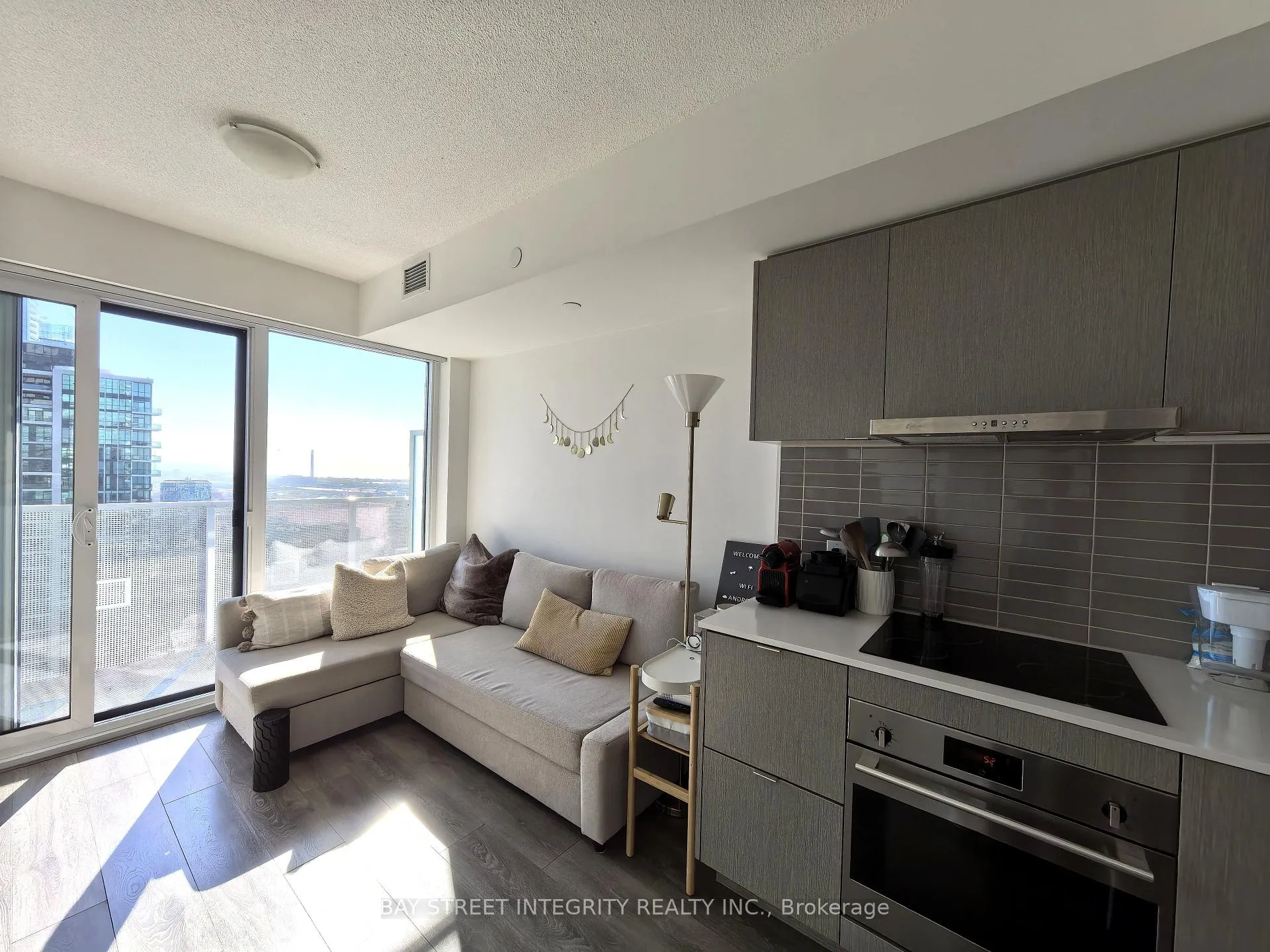 Photo 6 of Unit 4805, 88 Harbour Street, Toronto, Waterfront Communities — HOMEH