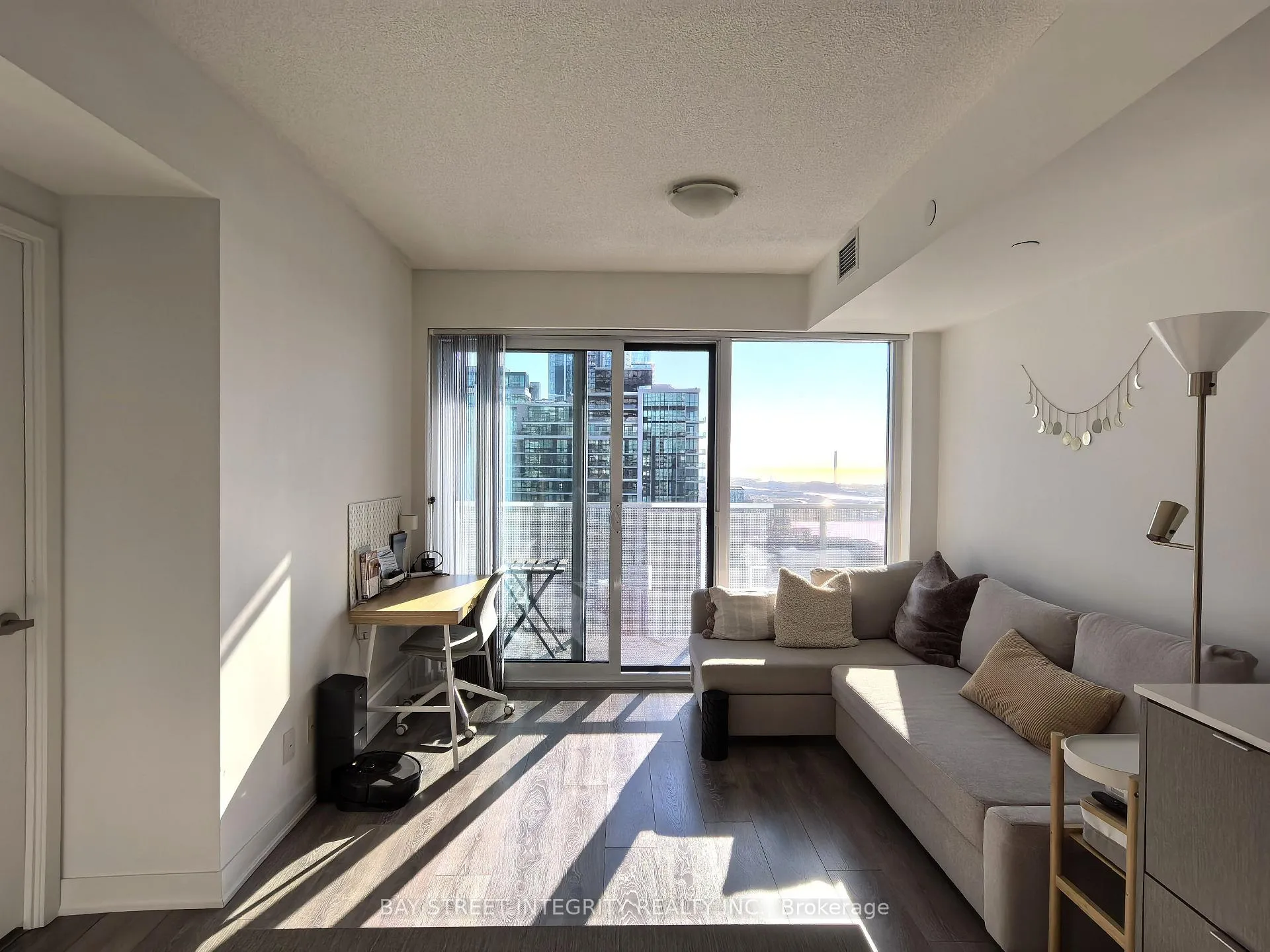 Photo 7 of Unit 4805, 88 Harbour Street, Toronto, Waterfront Communities — HOMEH
