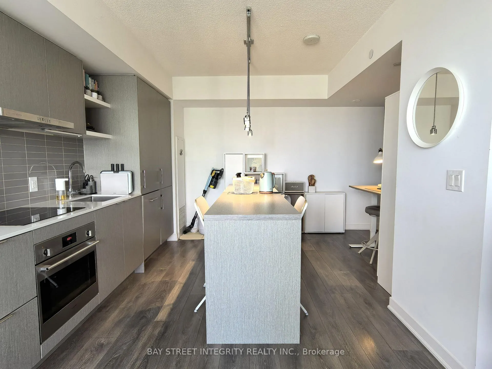 Photo 8 of Unit 4805, 88 Harbour Street, Toronto, Waterfront Communities — HOMEH
