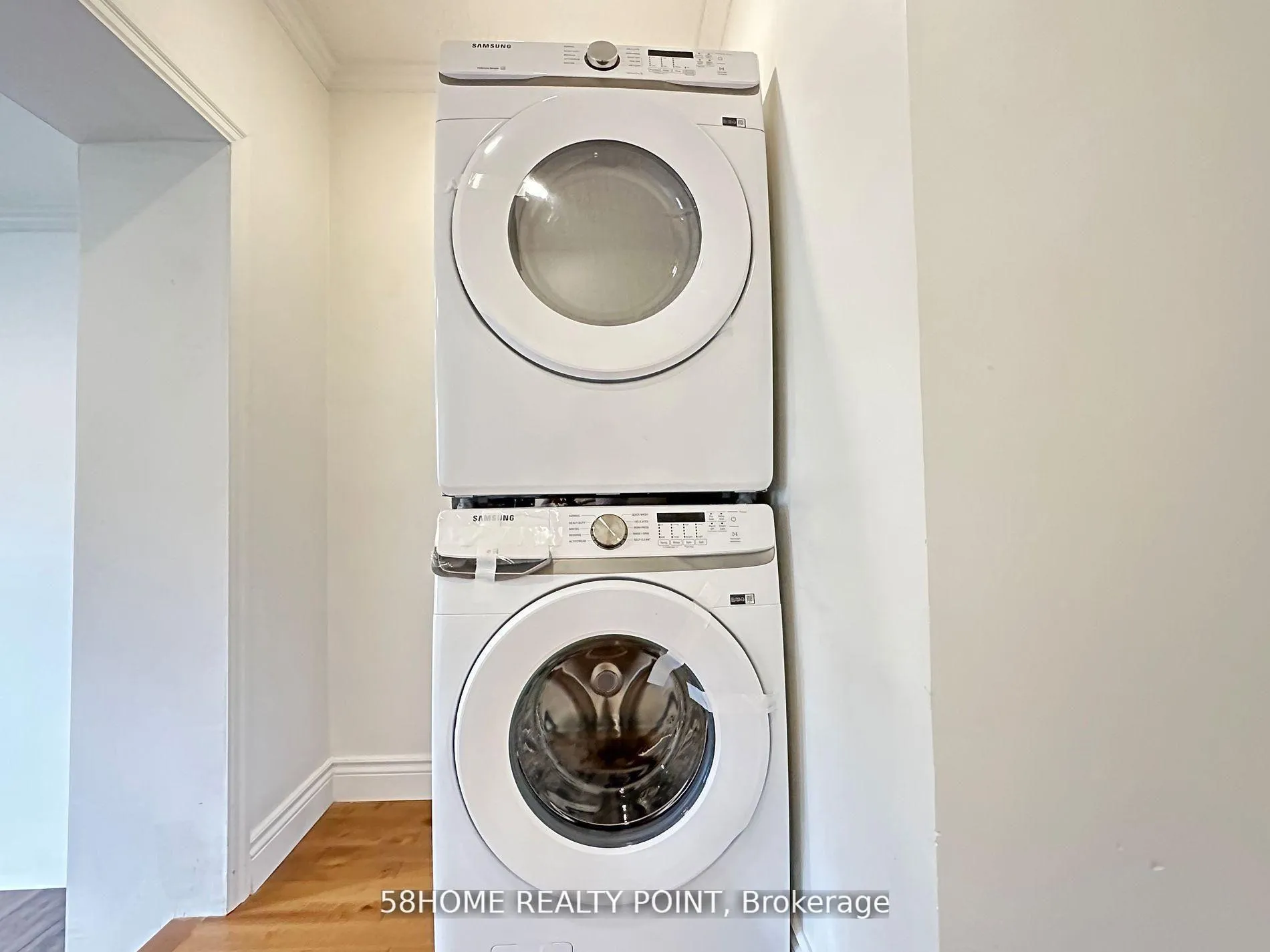 Photo 17 of Unit Main, 56 Regina Avenue, Toronto, Englemount-Lawrence — HOMEH