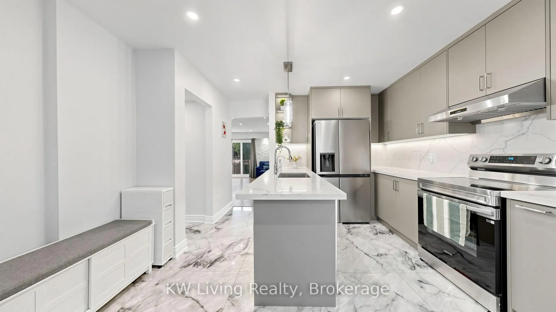 Photo 5 of 53 Campania Crescent, Scarborough, Milliken — HOMEH