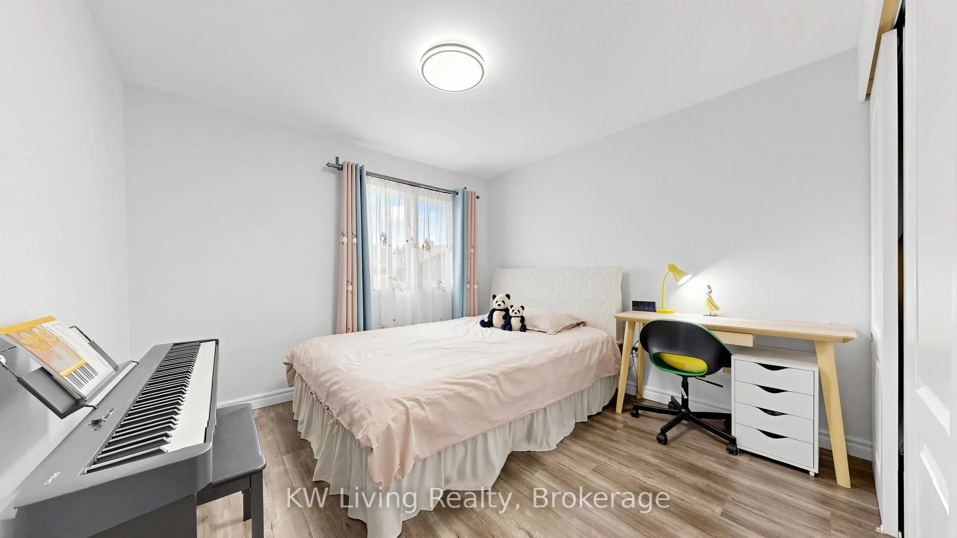 Photo 24 of 53 Campania Crescent, Scarborough, Milliken — HOMEH