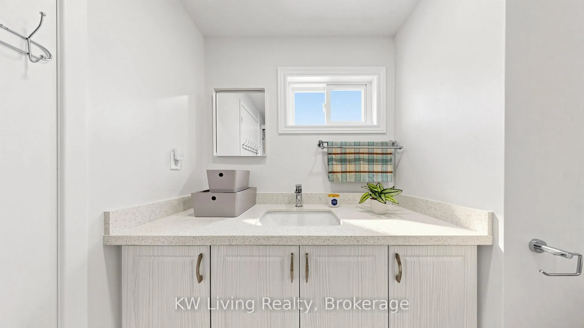 Photo 26 of 53 Campania Crescent, Scarborough, Milliken — HOMEH