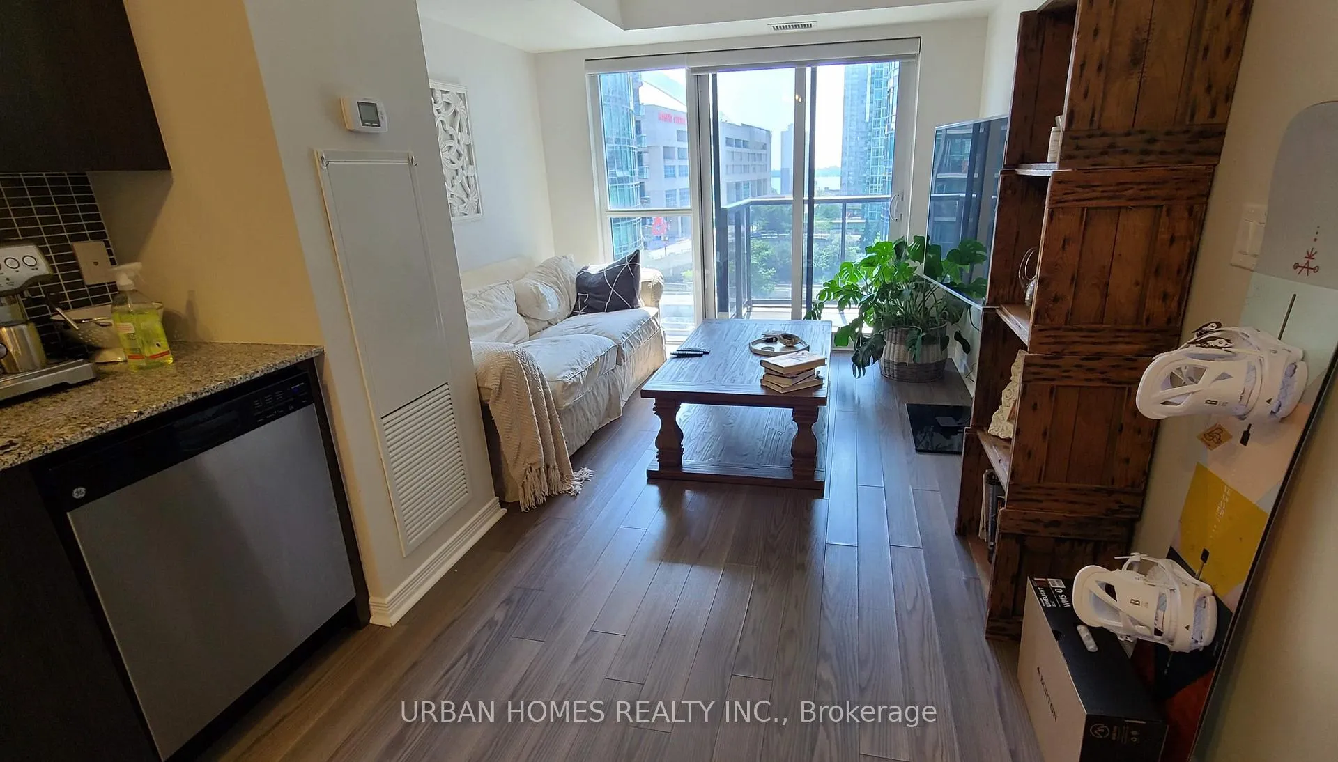 Photo 4 of Unit 704, 352 Front Street W, Toronto, Waterfront Communities — HOMEH