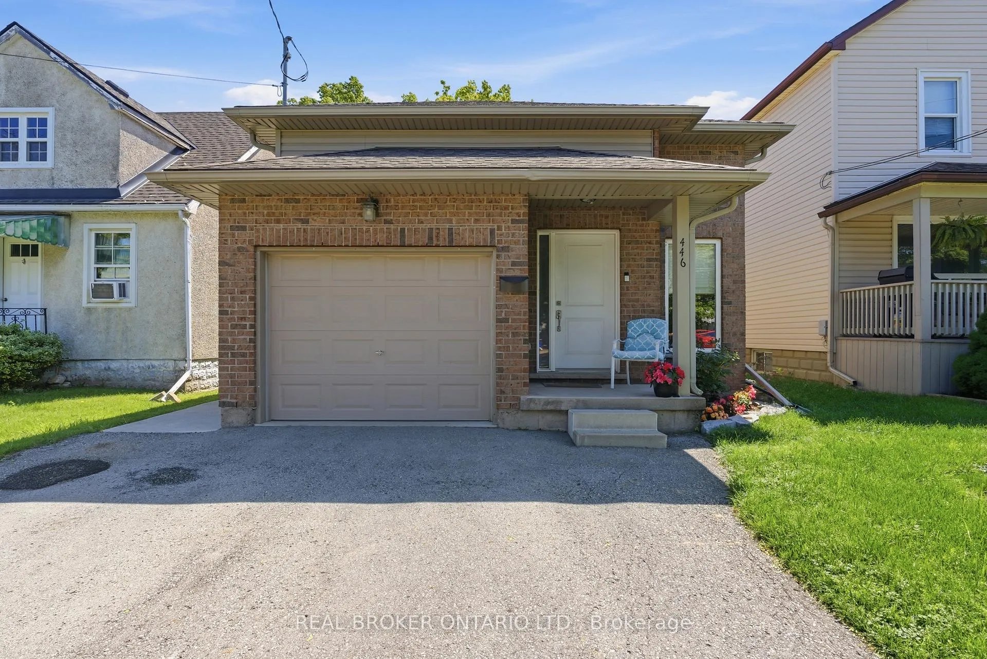 Photo 1 of 446 Scholfield Avenue N, Welland, Welland Downtown — HOMEH