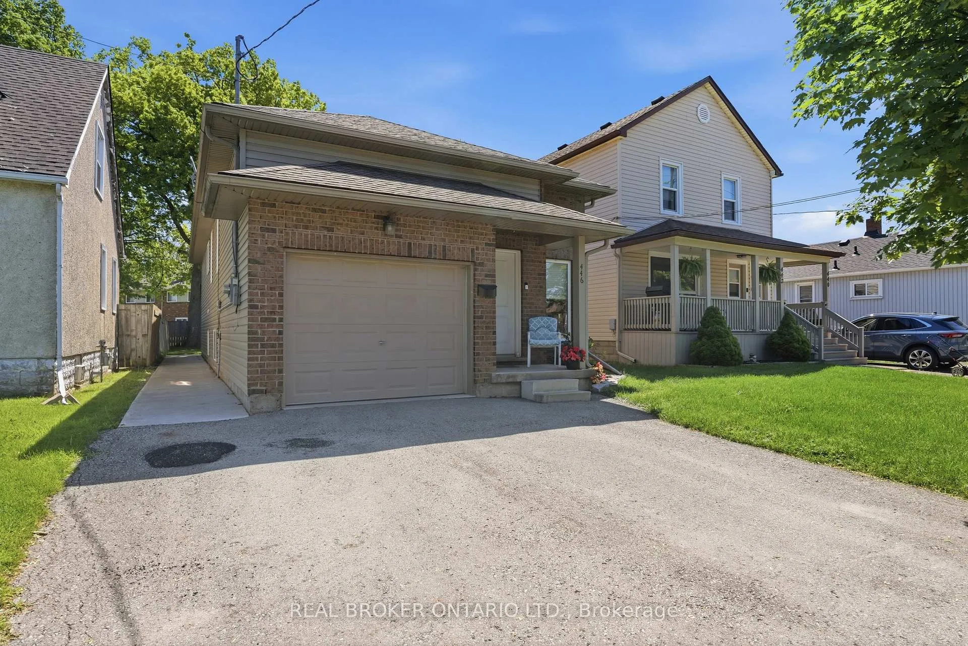 Photo 2 of 446 Scholfield Avenue N, Welland, Welland Downtown — HOMEH