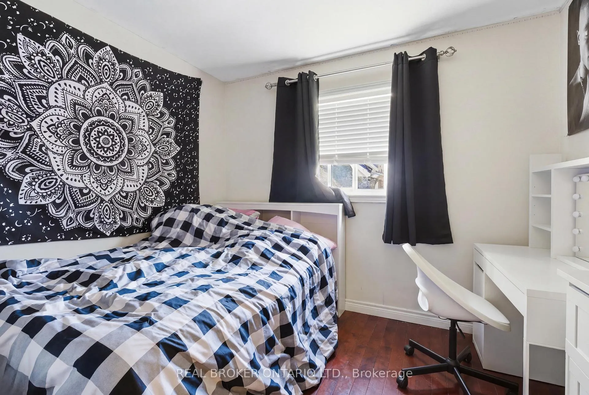 Photo 11 of 446 Scholfield Avenue N, Welland, Welland Downtown — HOMEH