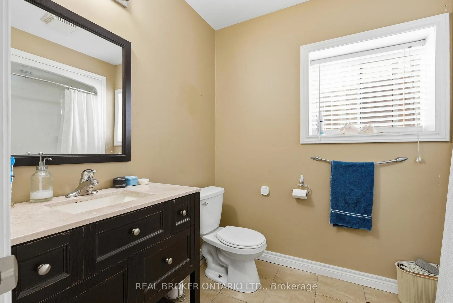 Photo 18 of 446 Scholfield Avenue N, Welland, Welland Downtown — HOMEH