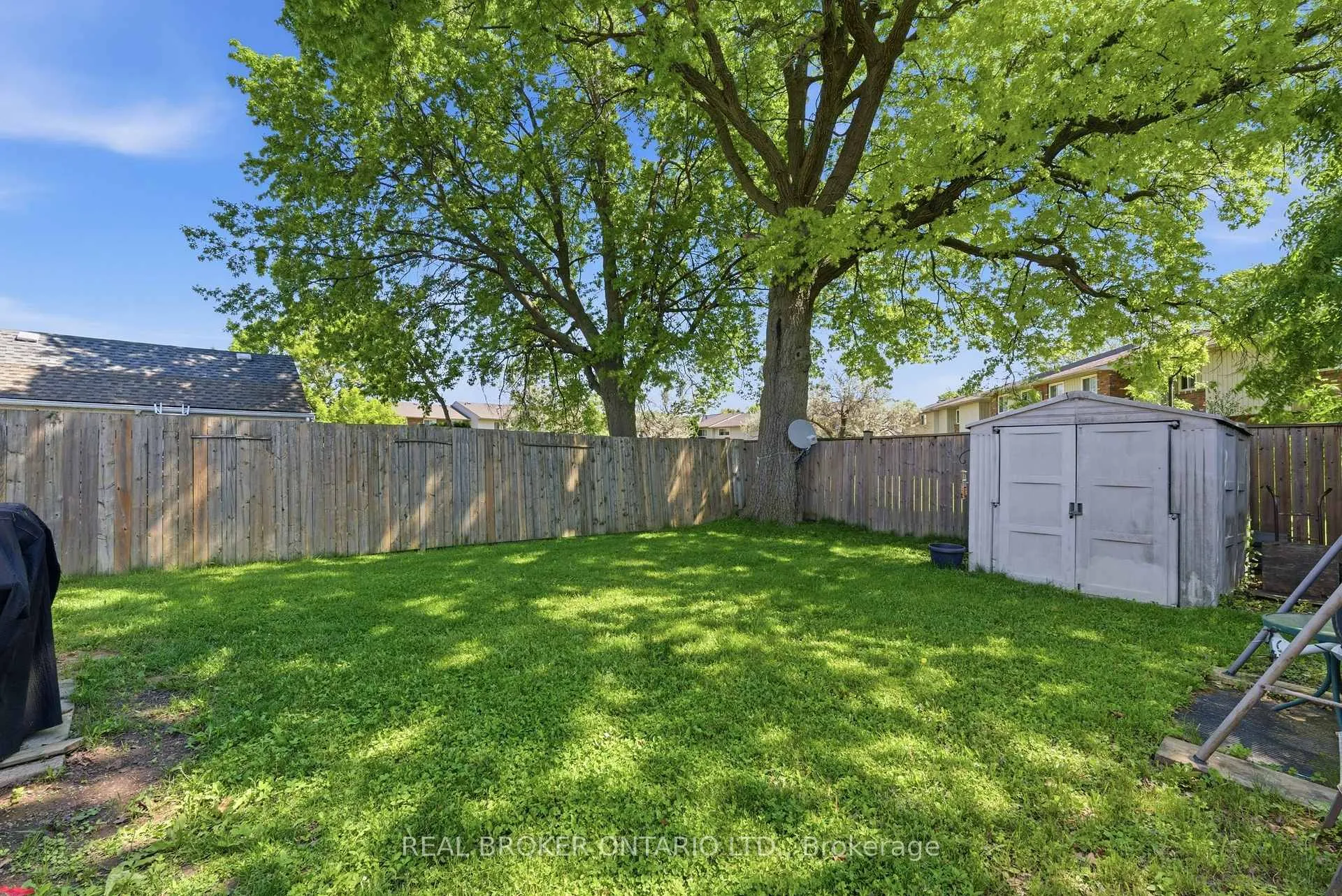 Photo 21 of 446 Scholfield Avenue N, Welland, Welland Downtown — HOMEH