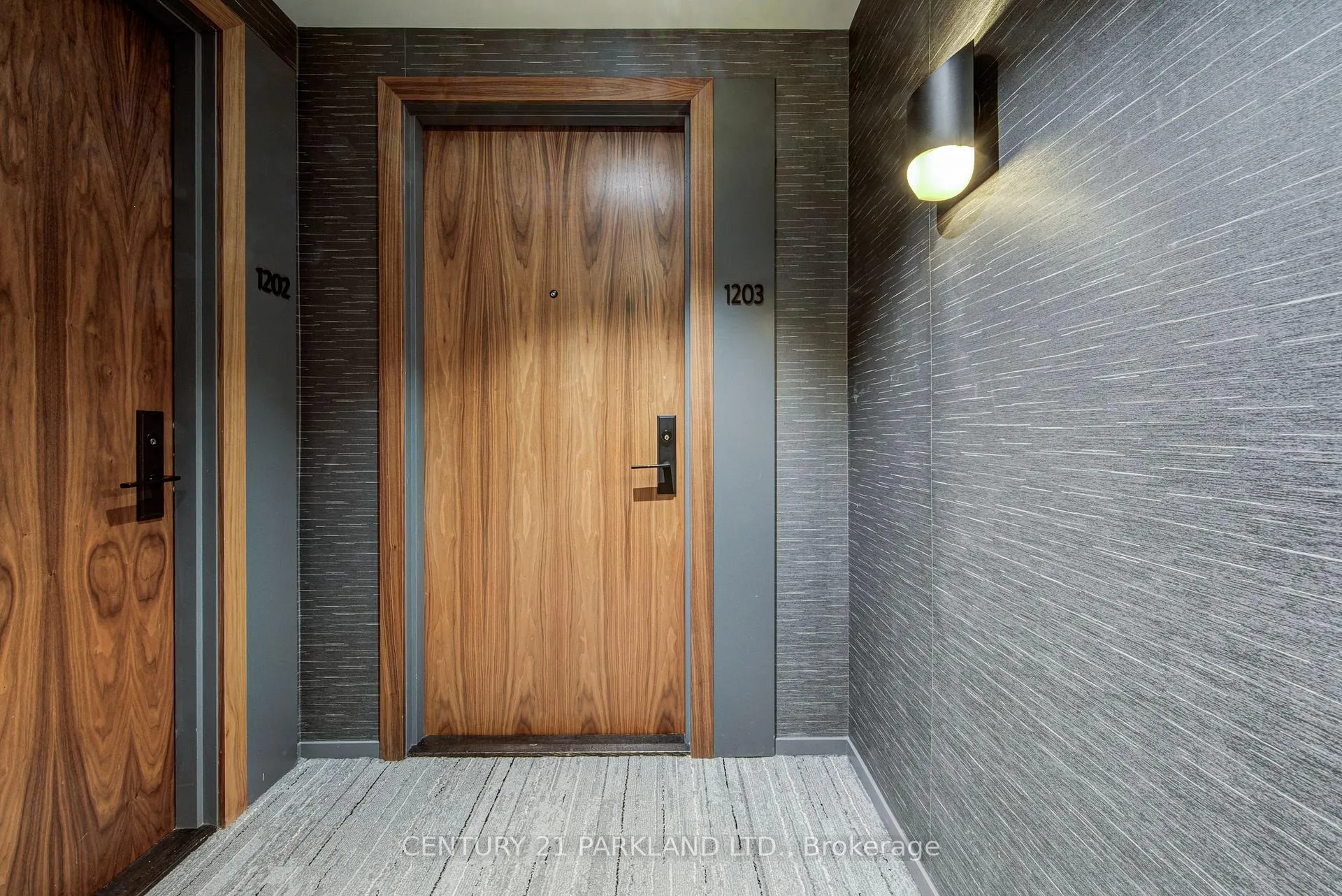 Photo 3 of Unit 1203, 99 Foxbar Road, Toronto, Yonge-St. Clair — HOMEH