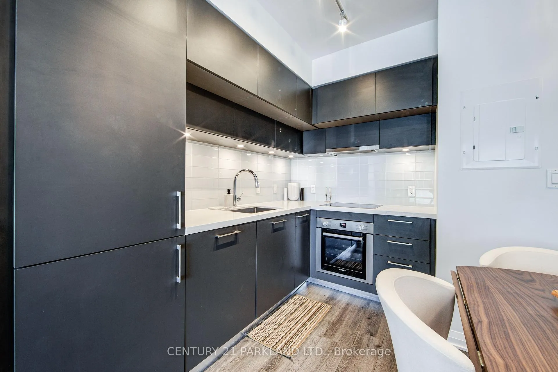 Photo 7 of Unit 1203, 99 Foxbar Road, Toronto, Yonge-St. Clair — HOMEH