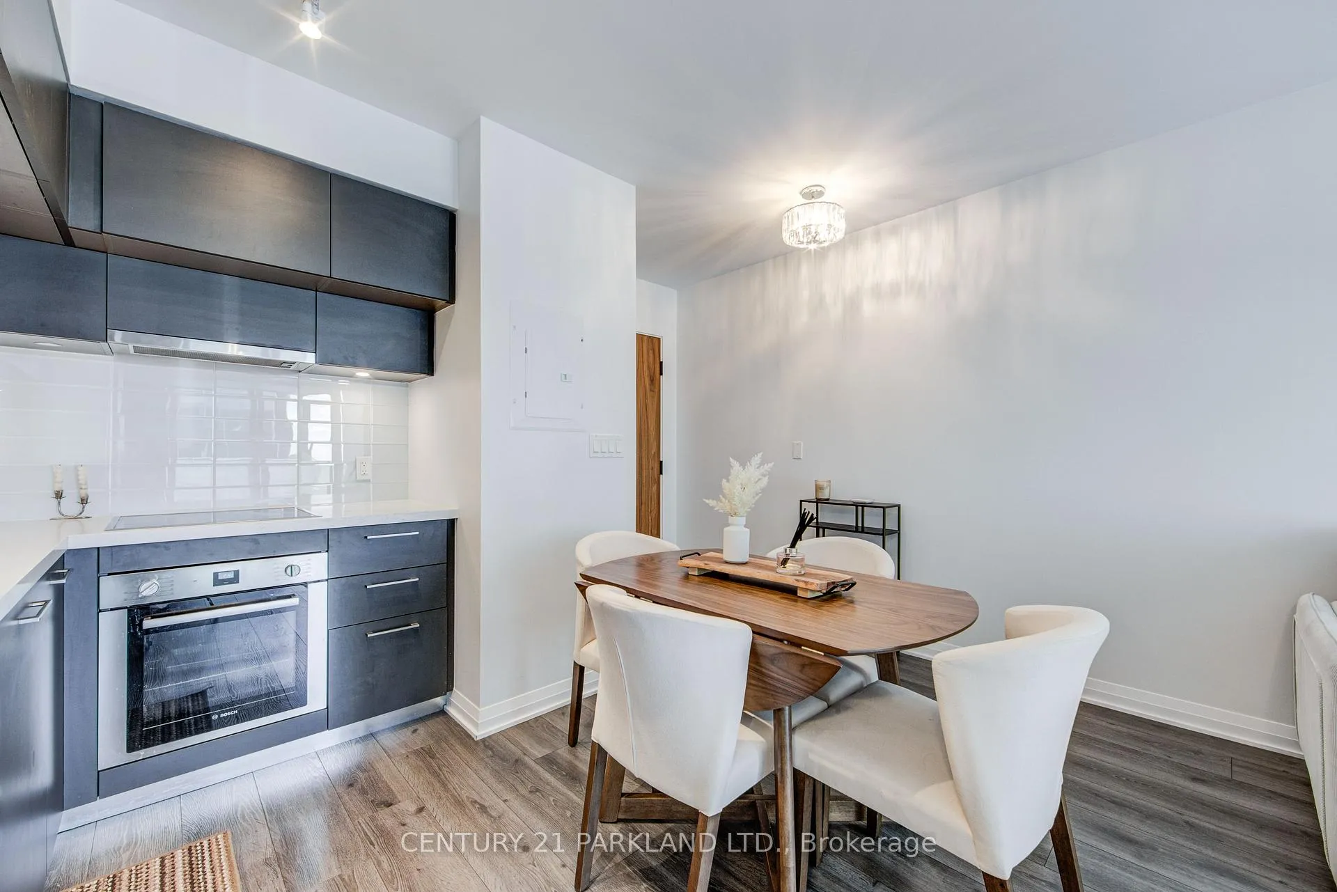 Photo 8 of Unit 1203, 99 Foxbar Road, Toronto, Yonge-St. Clair — HOMEH