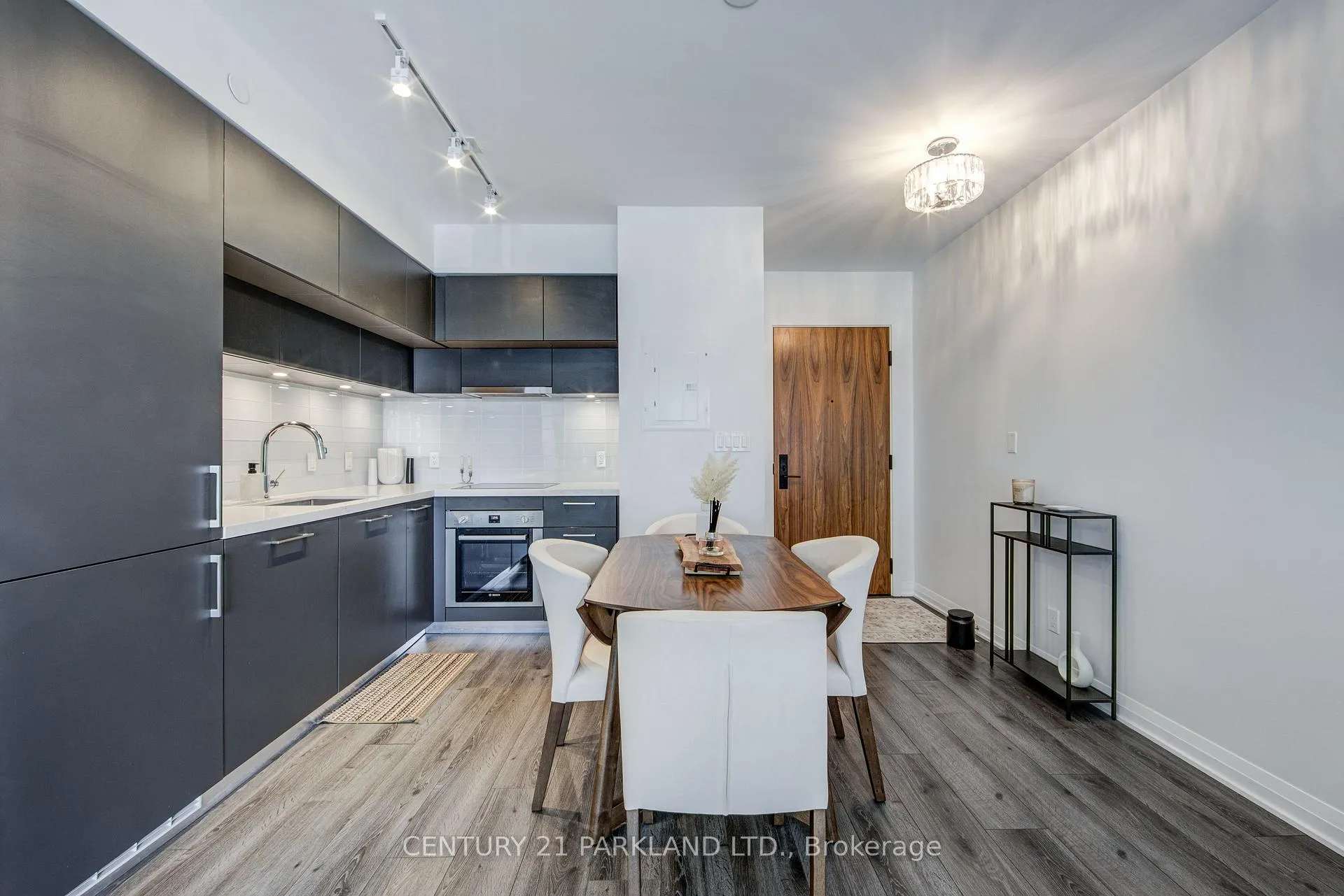 Photo 10 of Unit 1203, 99 Foxbar Road, Toronto, Yonge-St. Clair — HOMEH