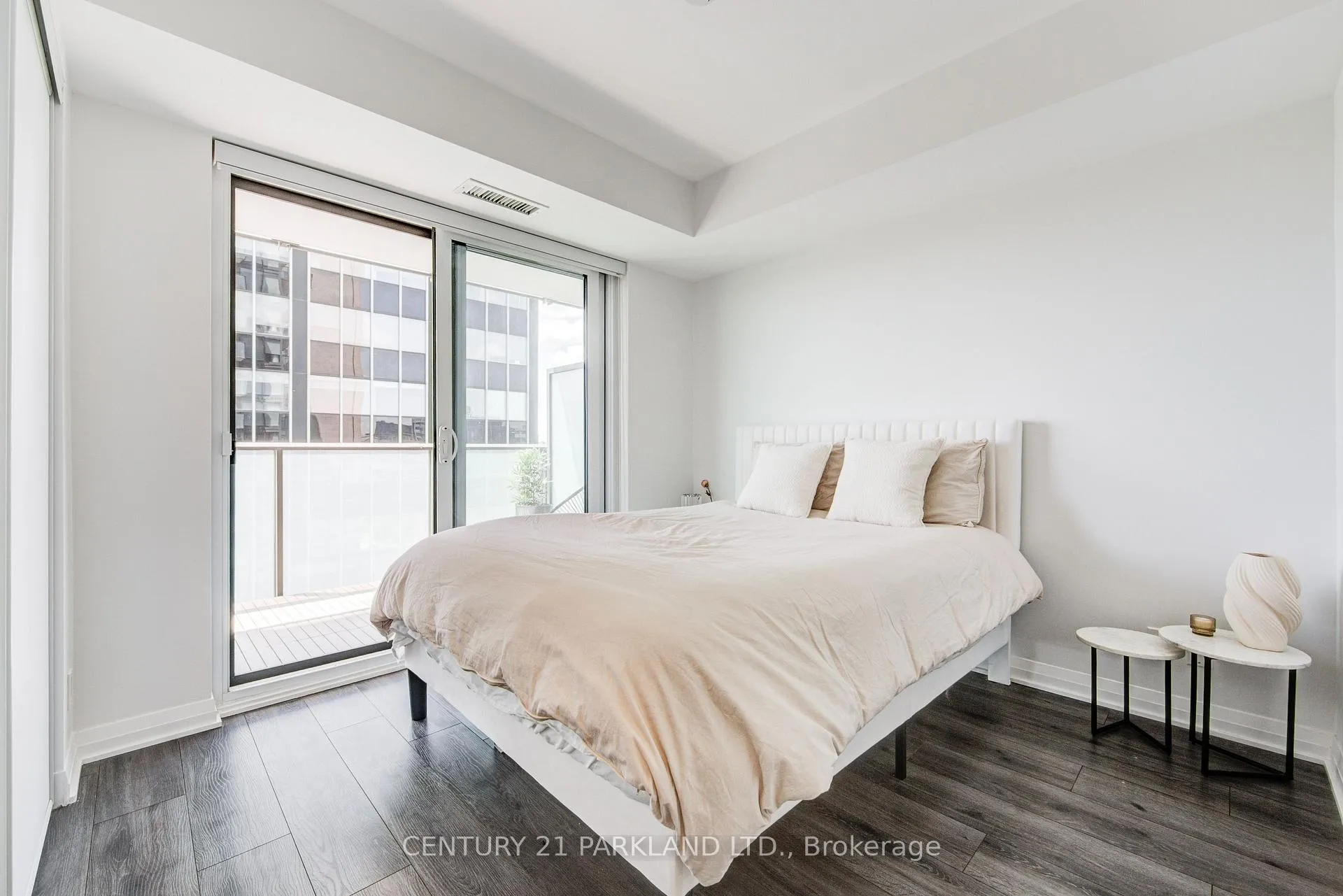 Photo 18 of Unit 1203, 99 Foxbar Road, Toronto, Yonge-St. Clair — HOMEH