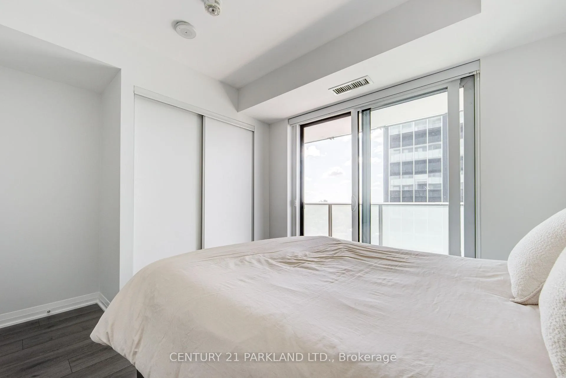 Photo 19 of Unit 1203, 99 Foxbar Road, Toronto, Yonge-St. Clair — HOMEH