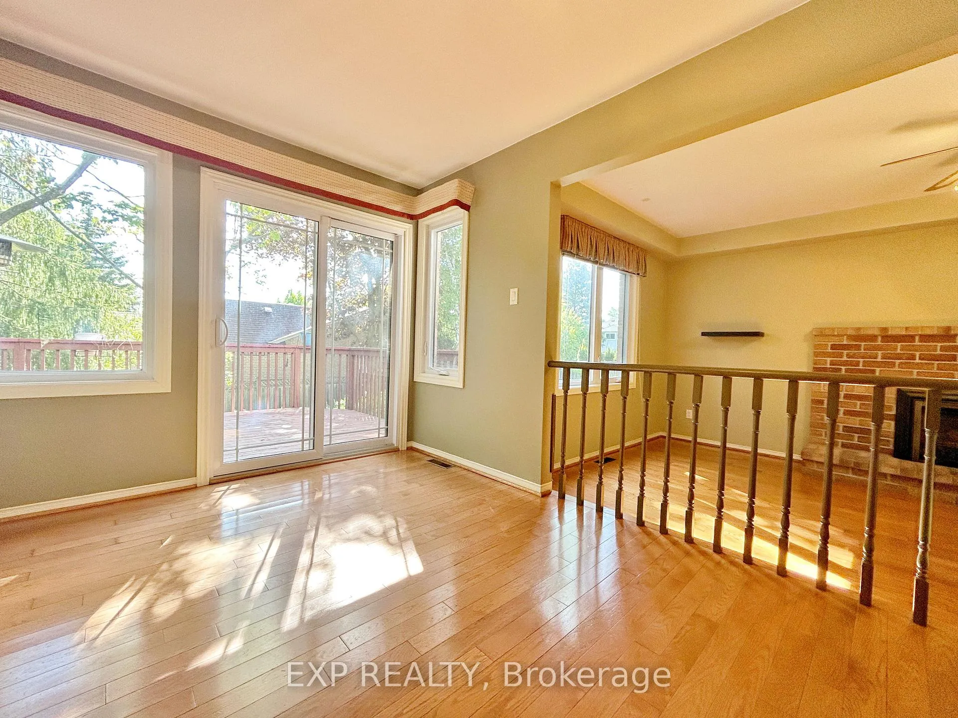 Photo 9 of 23 Haskell Crescent, Aurora, Aurora Highlands — HOMEH