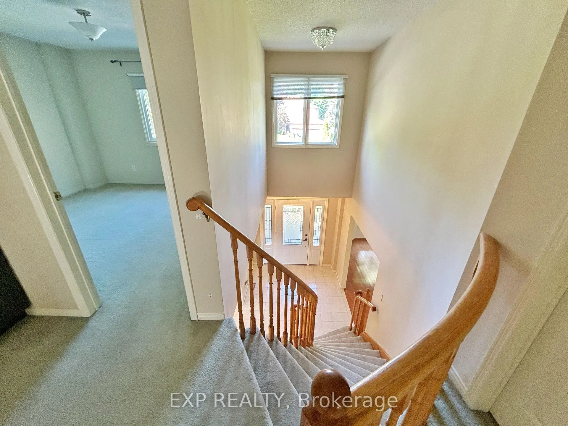 Photo 15 of 23 Haskell Crescent, Aurora, Aurora Highlands — HOMEH