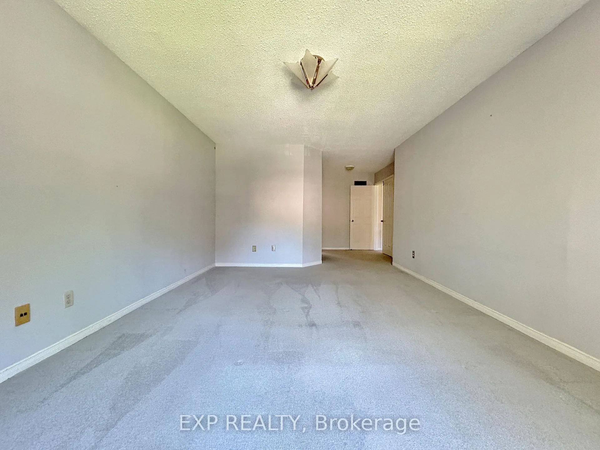 Photo 18 of 23 Haskell Crescent, Aurora, Aurora Highlands — HOMEH