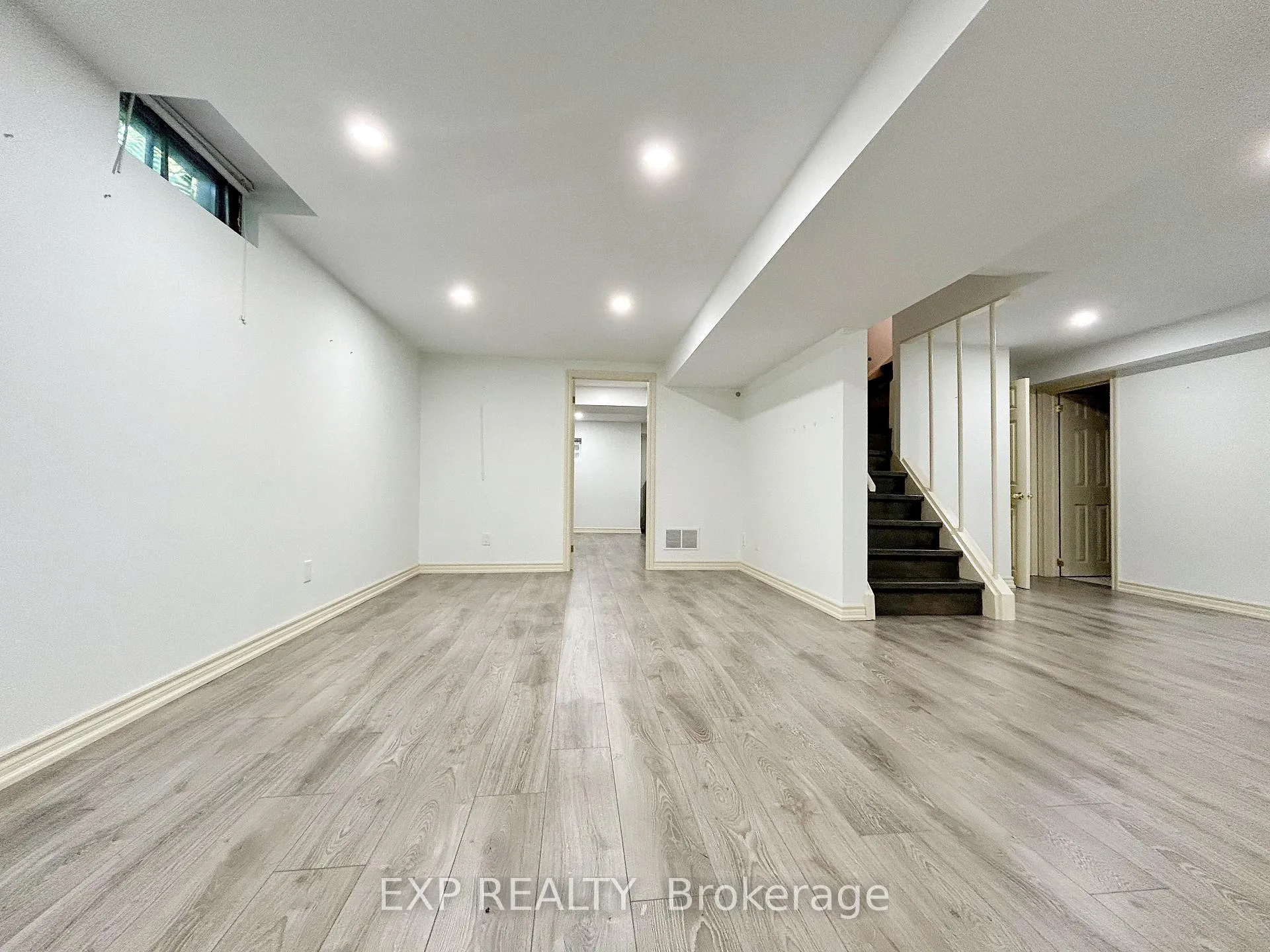 Photo 28 of 23 Haskell Crescent, Aurora, Aurora Highlands — HOMEH