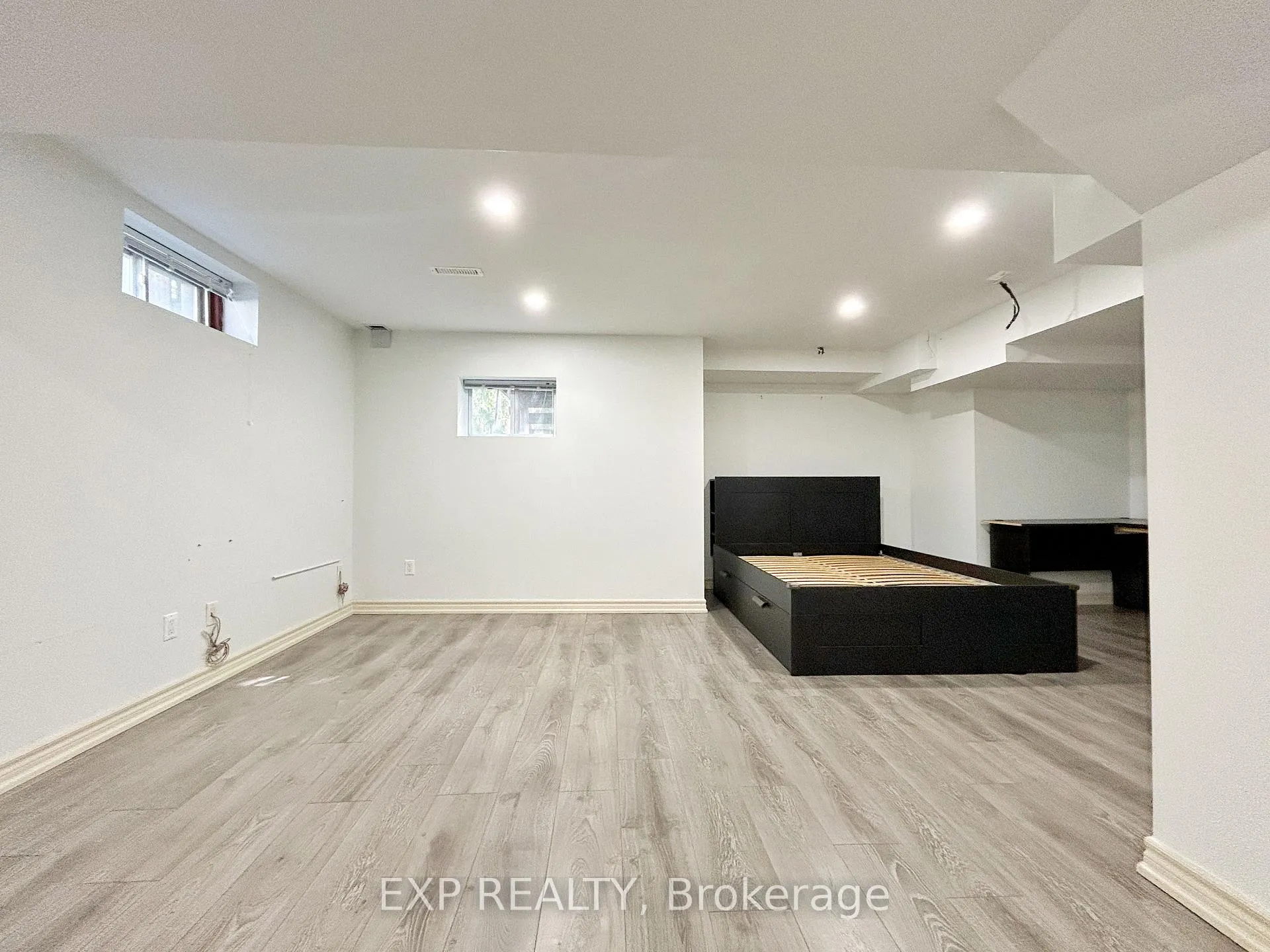 Photo 29 of 23 Haskell Crescent, Aurora, Aurora Highlands — HOMEH