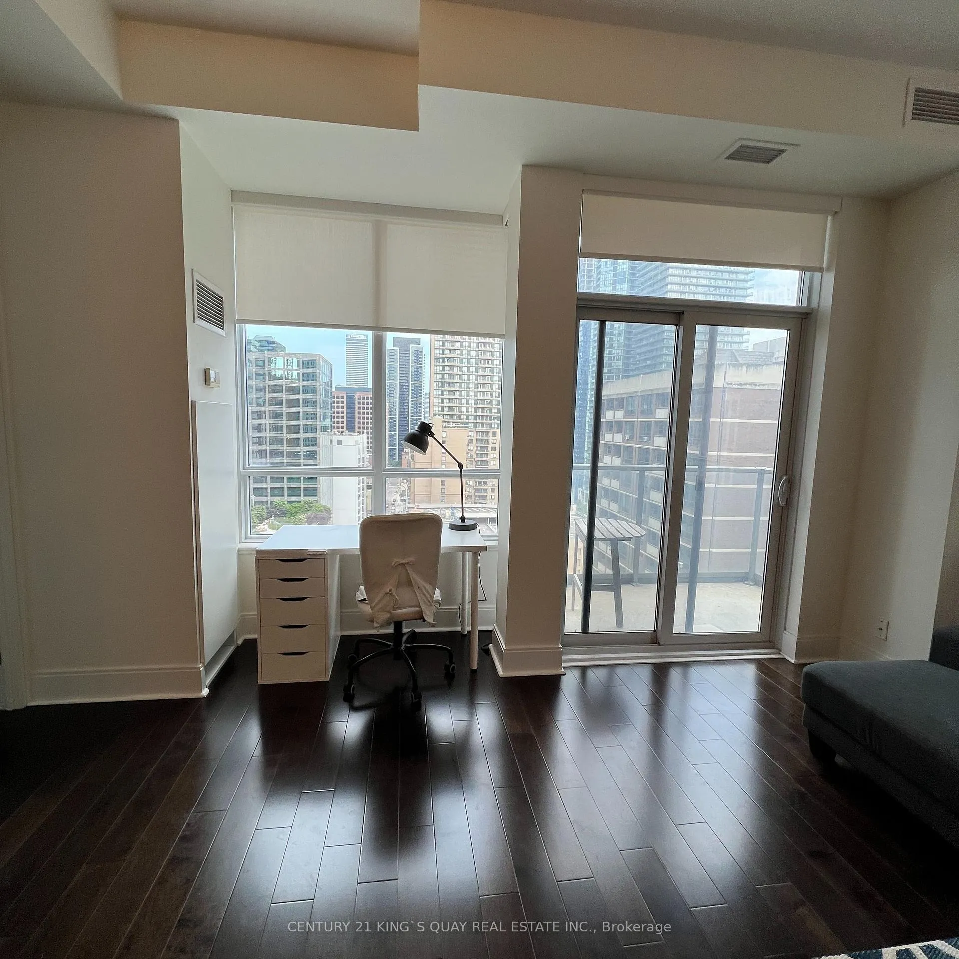 Photo 7 of Unit 1602, 21 Balmuto Street, Toronto, Bay Street Corridor — HOMEH