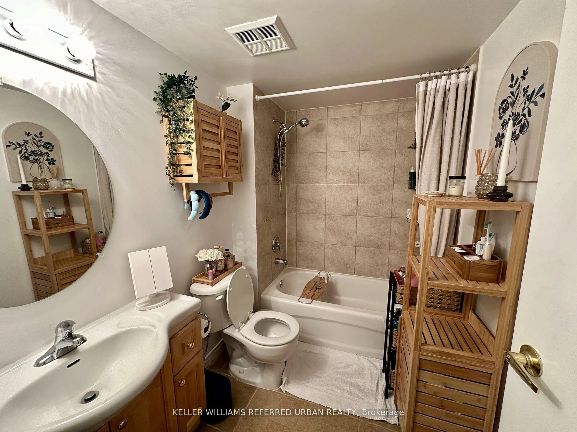 Photo 16 of Unit 319, 30 Western Battery Road, Toronto, Niagara — HOMEH