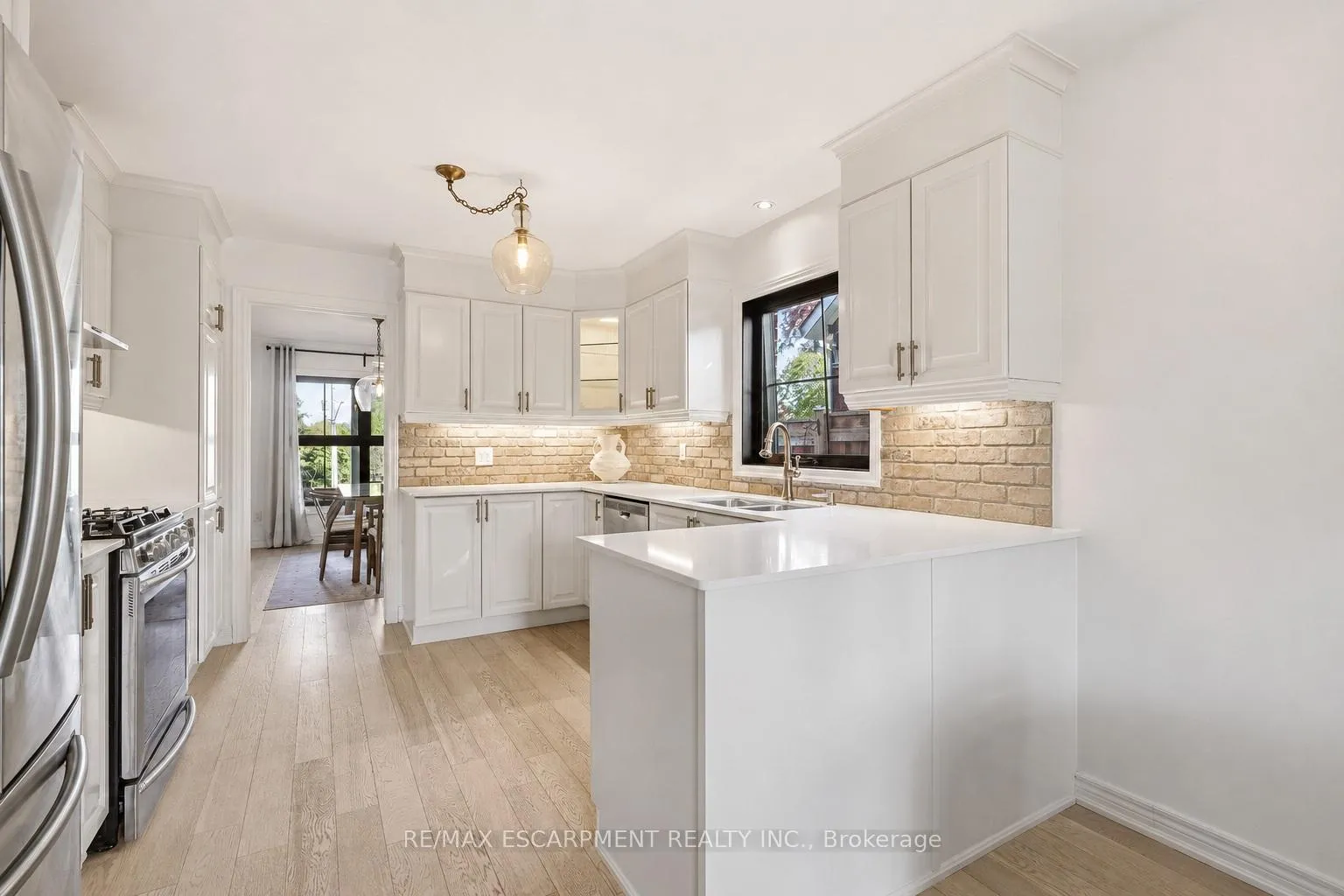 Photo 9 of 329 Plains Road W, Burlington, Bayview — HOMEH
